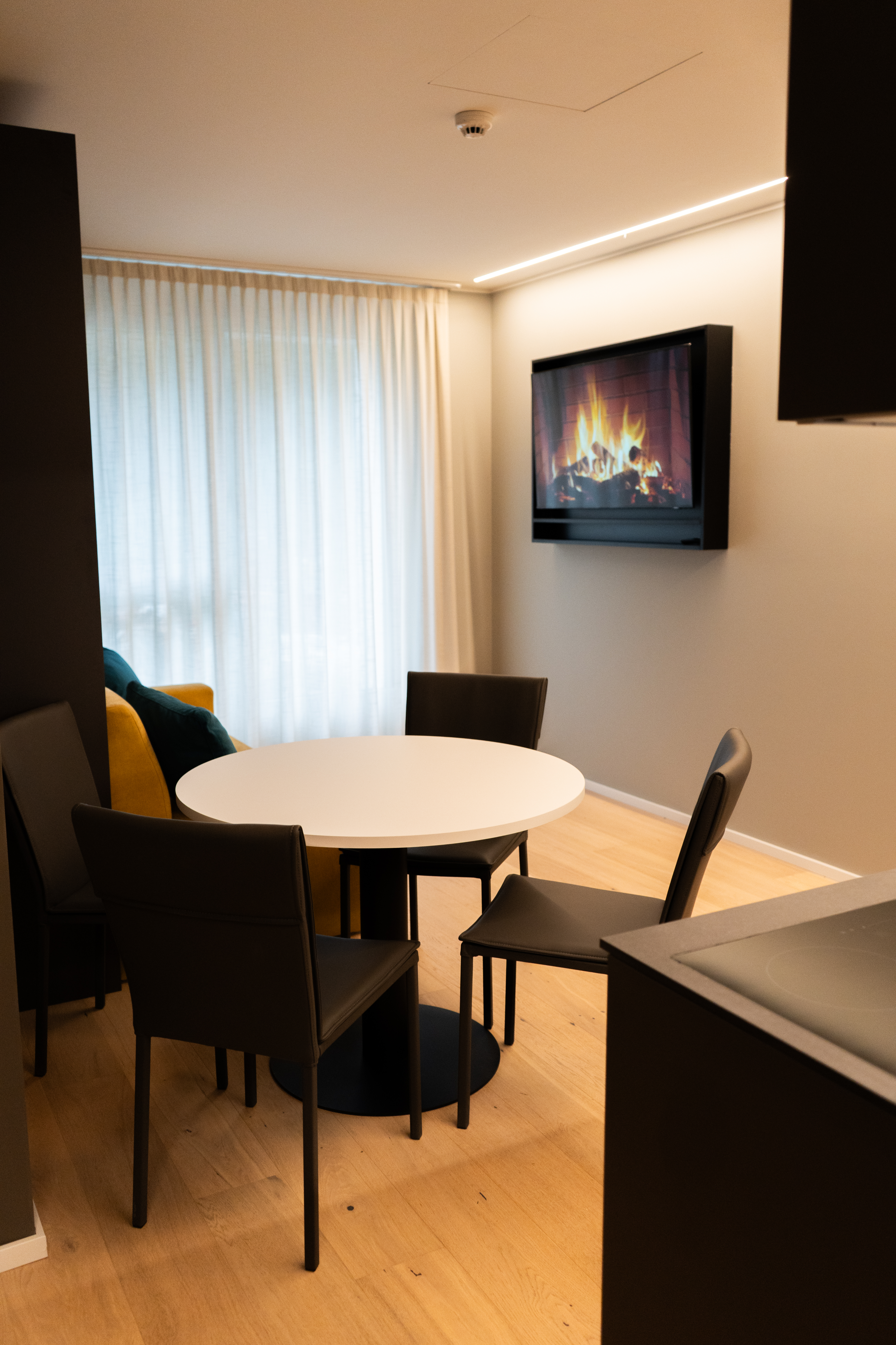 Junior Suite Business