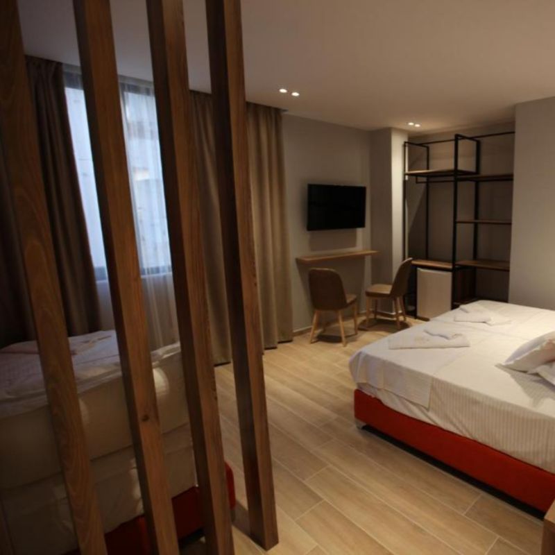 Triple Without Balcony