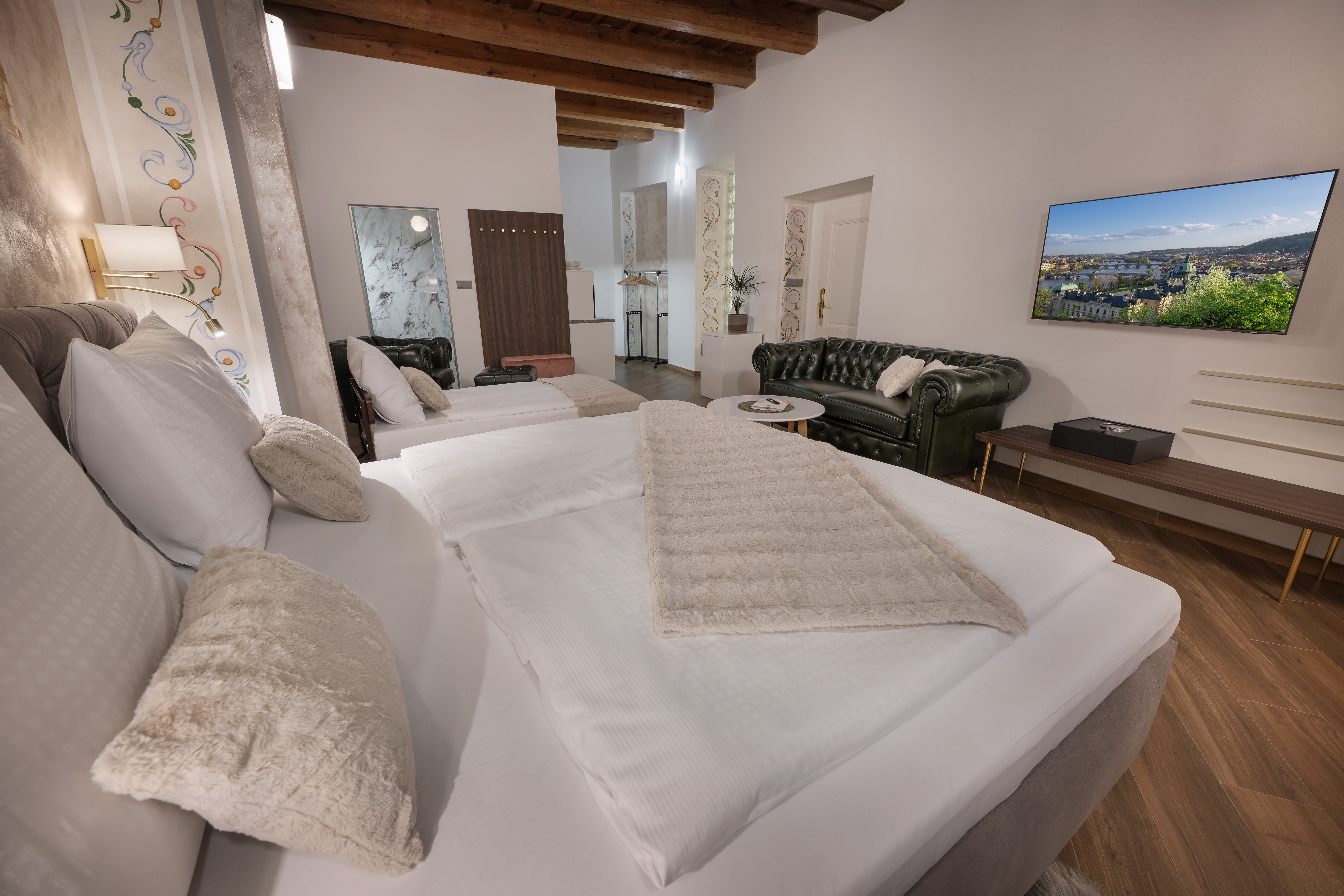 Quadruple One Bedroom