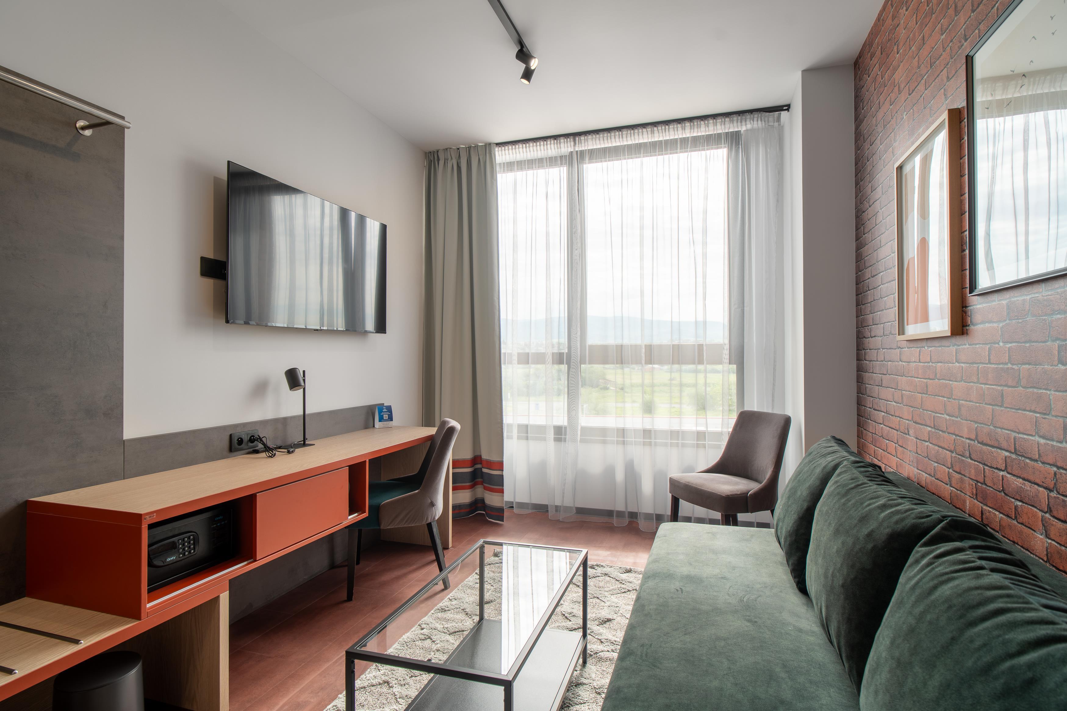 Apartment Capacity 4