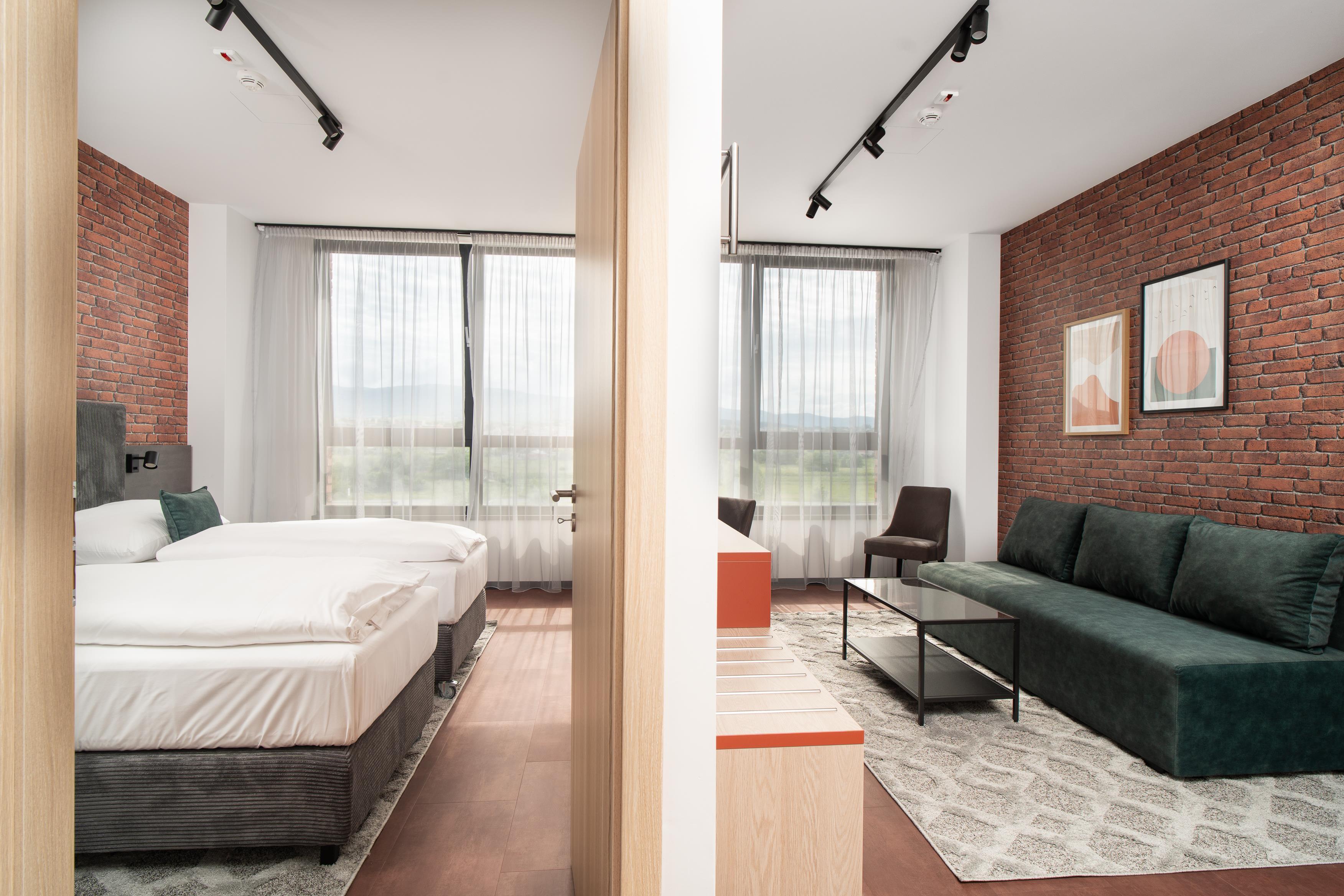 Apartment Capacity 4