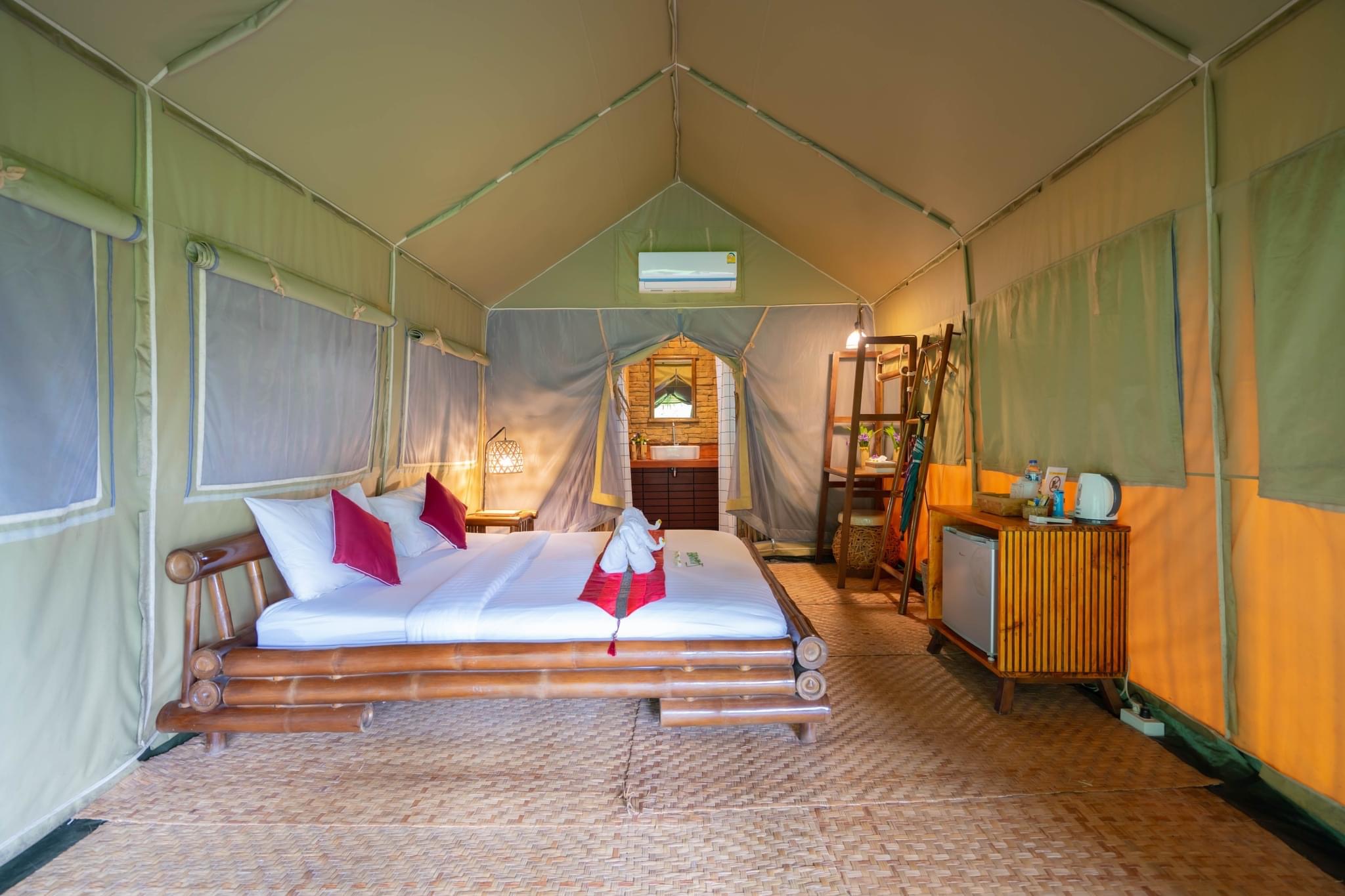 Double or Twin Standard