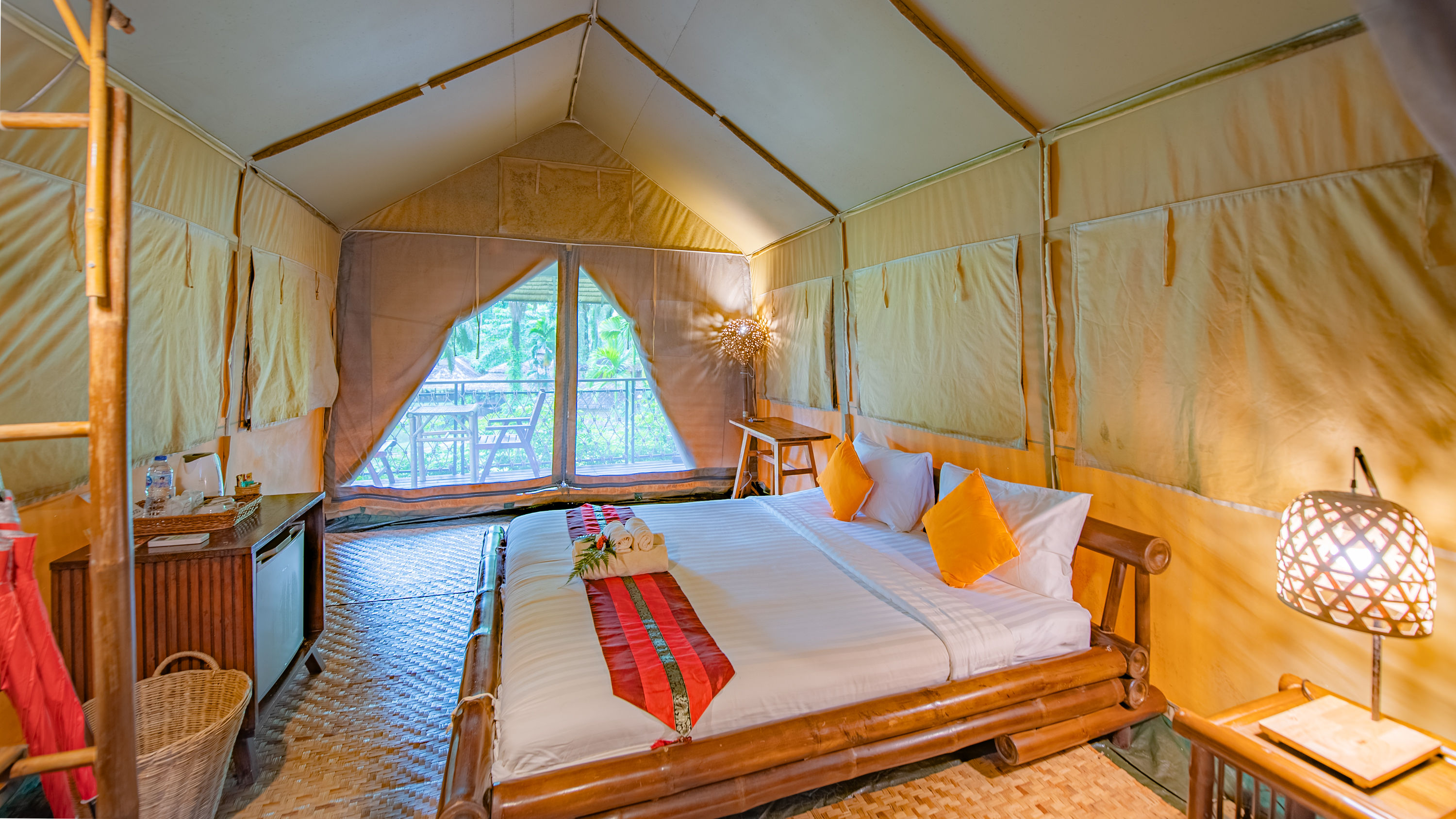 Double or Twin Standard