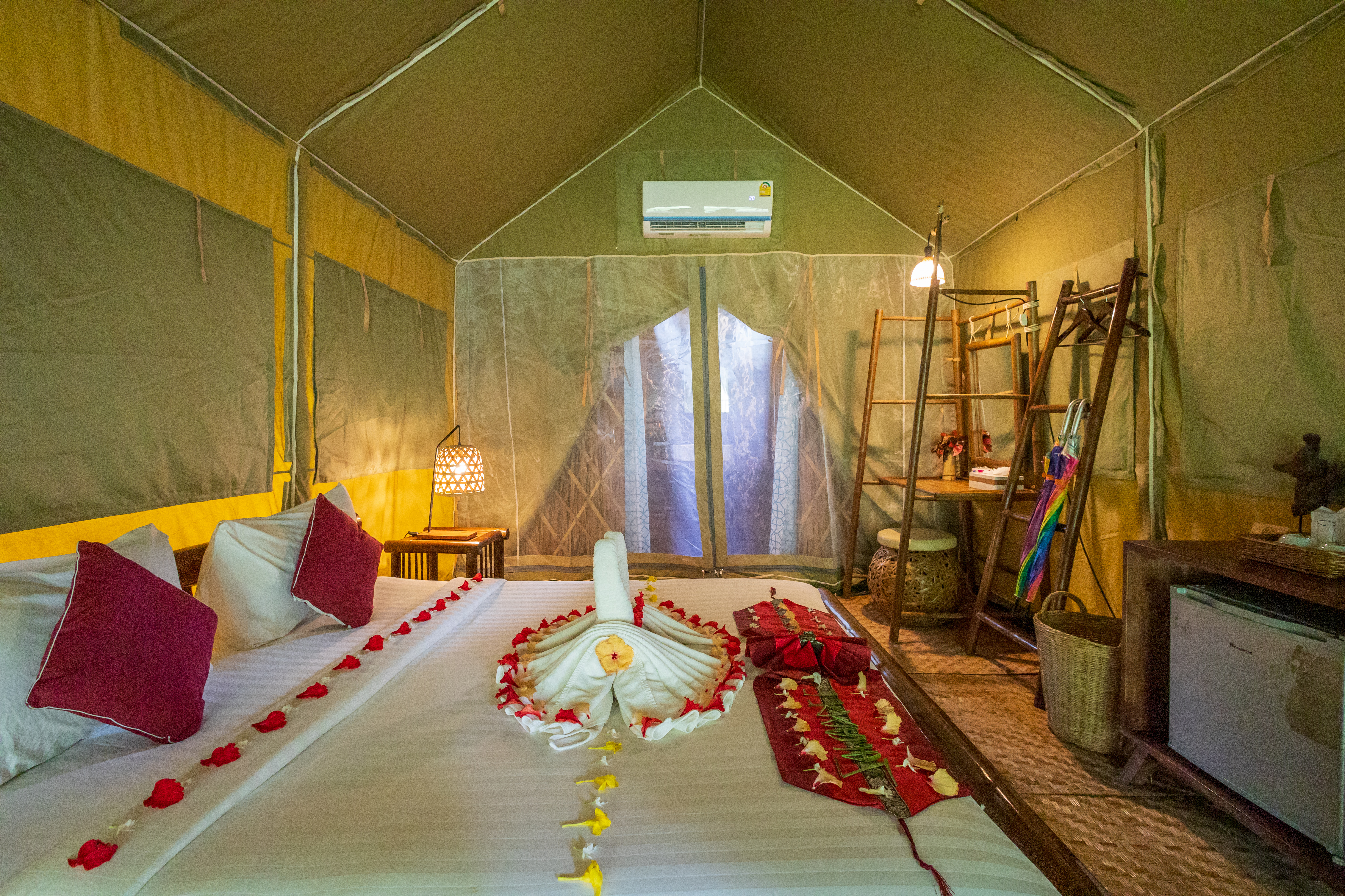 Double or Twin Standard