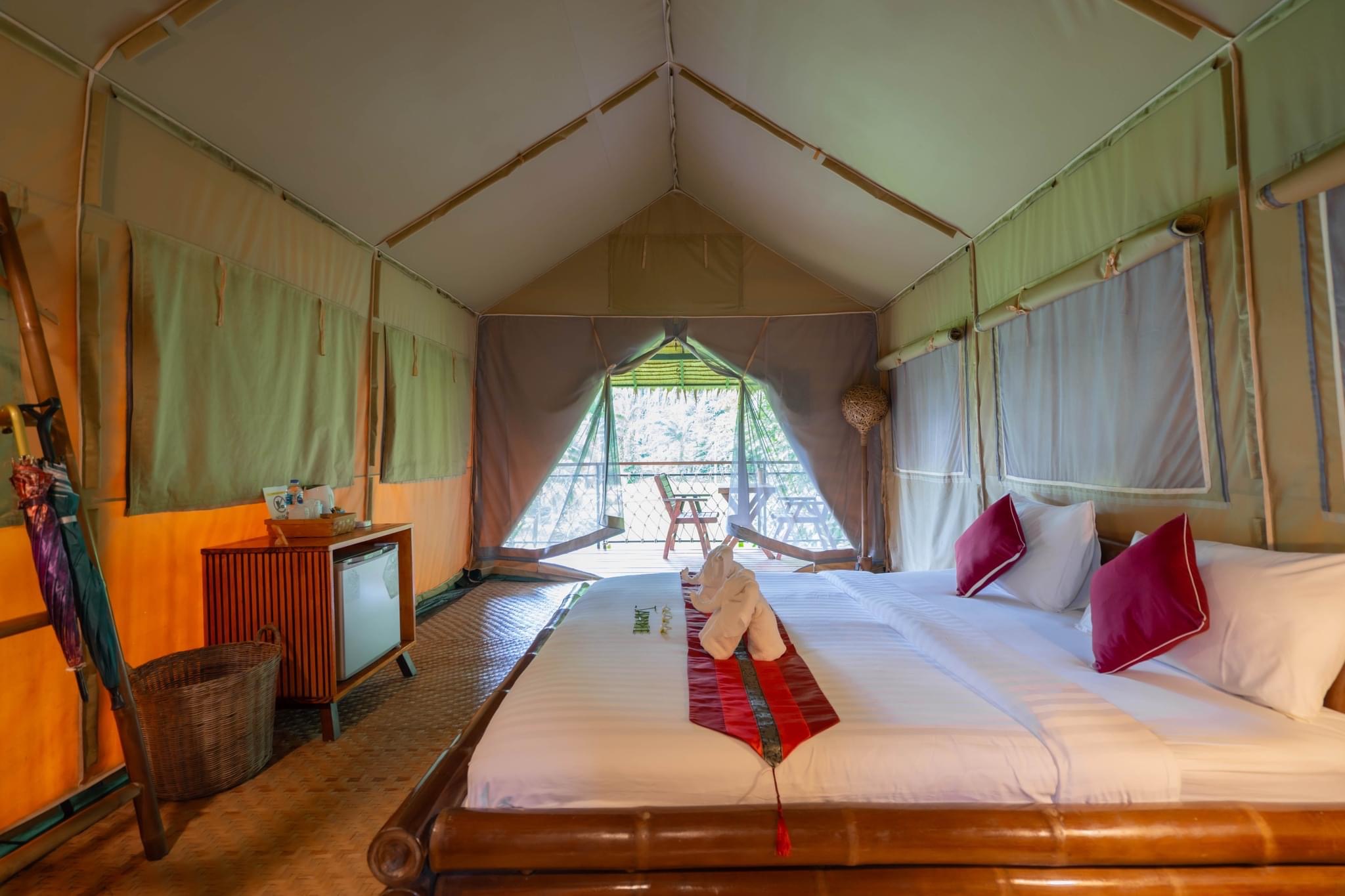 Double or Twin Standard