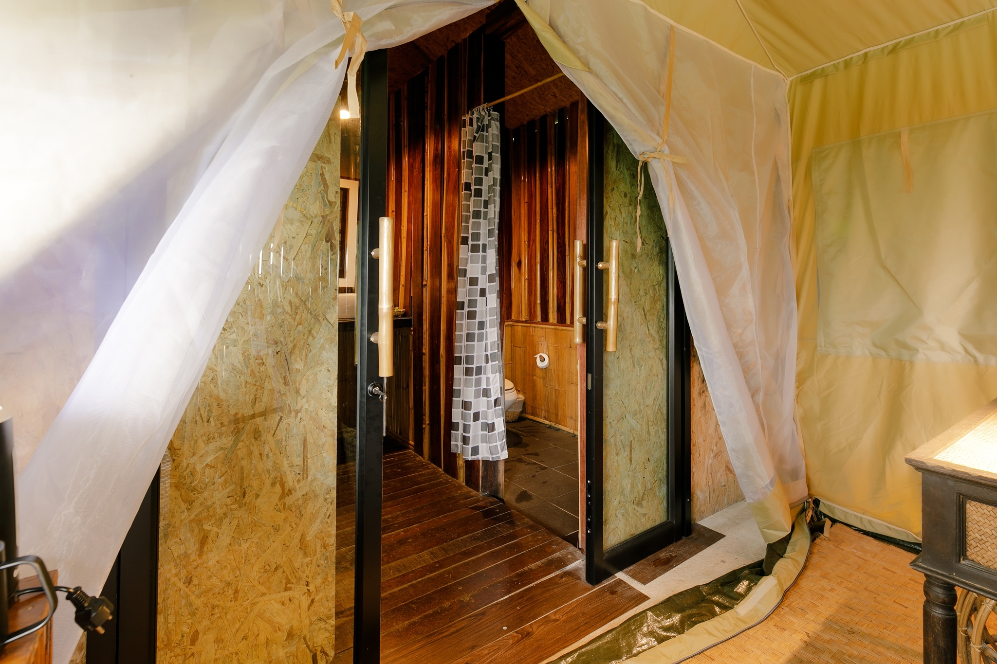 Double or Twin Standard