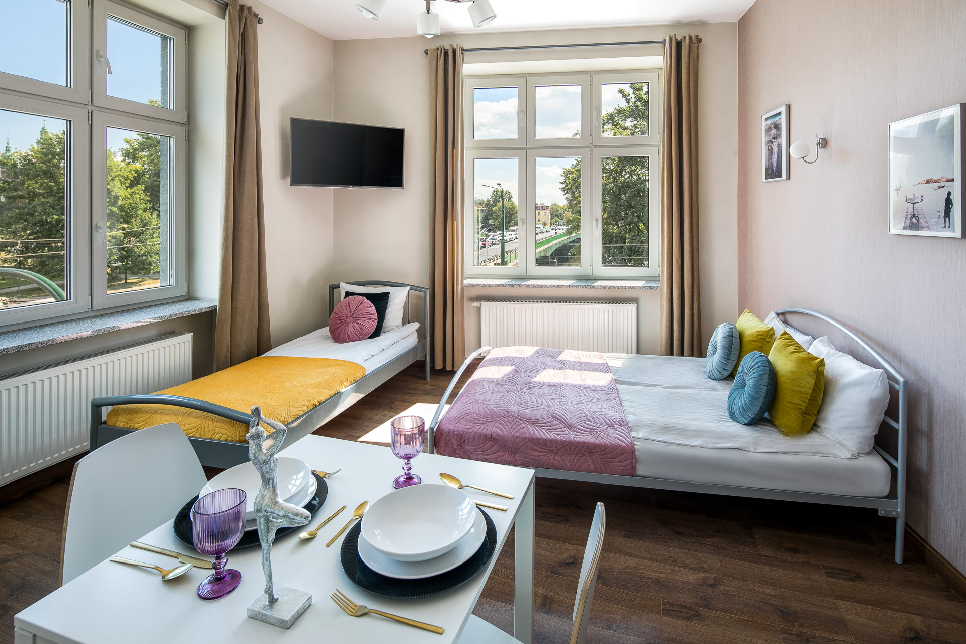 Triple Deluxe Executive