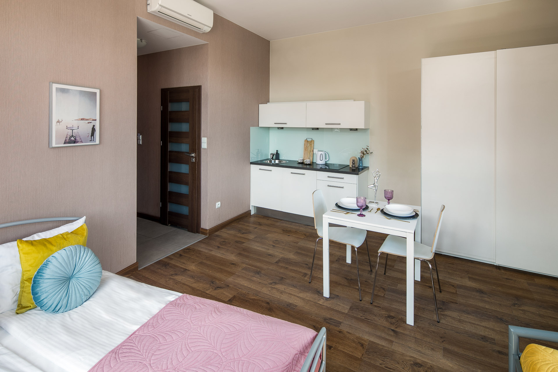 Triple Deluxe Executive