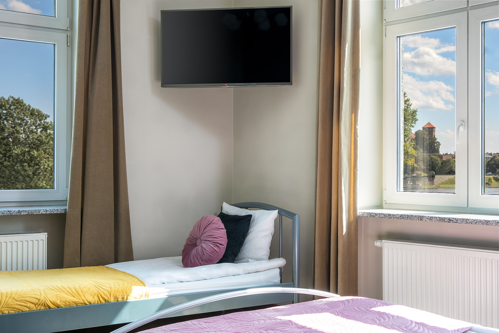 Triple Deluxe Executive