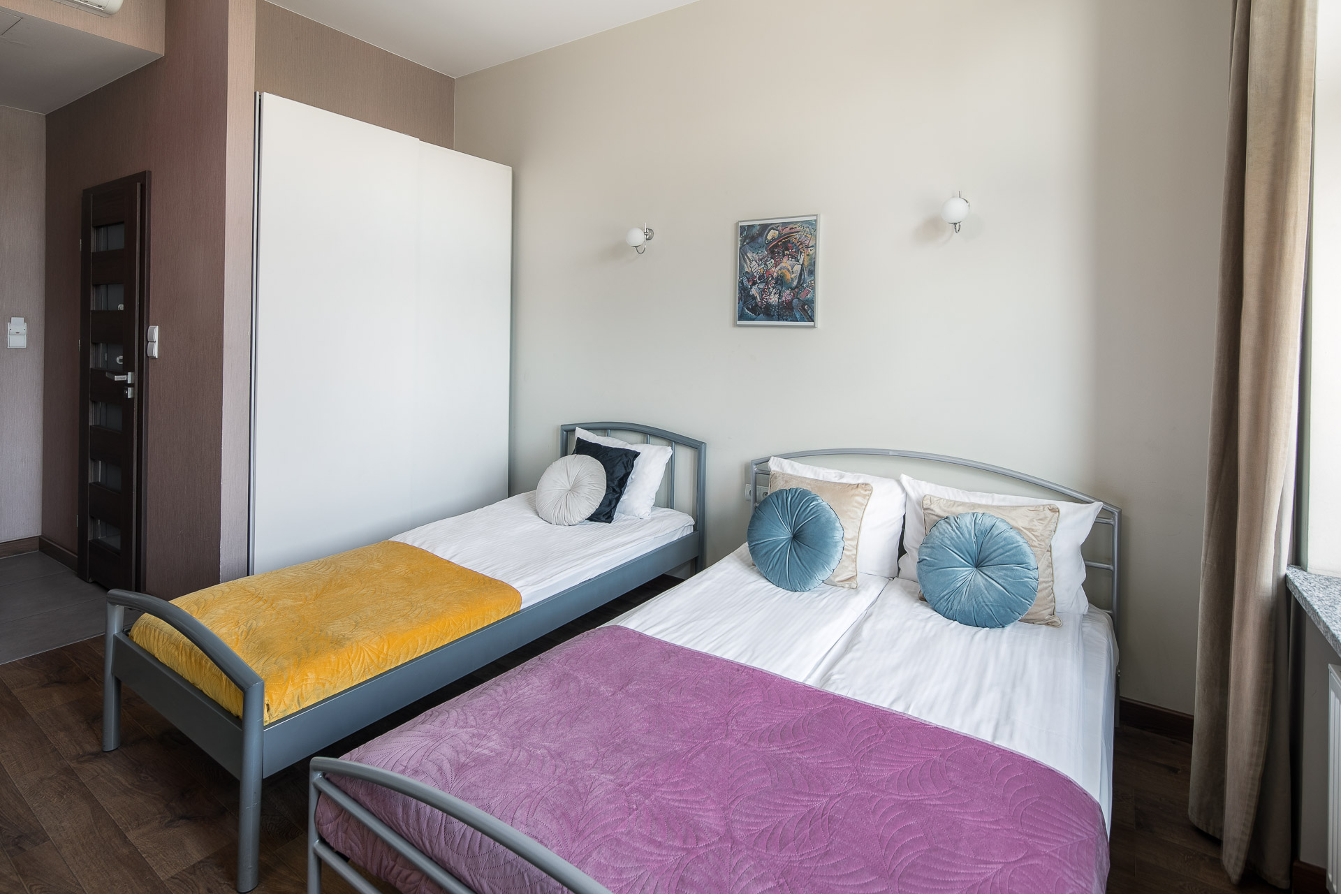 Triple Deluxe Two Beds