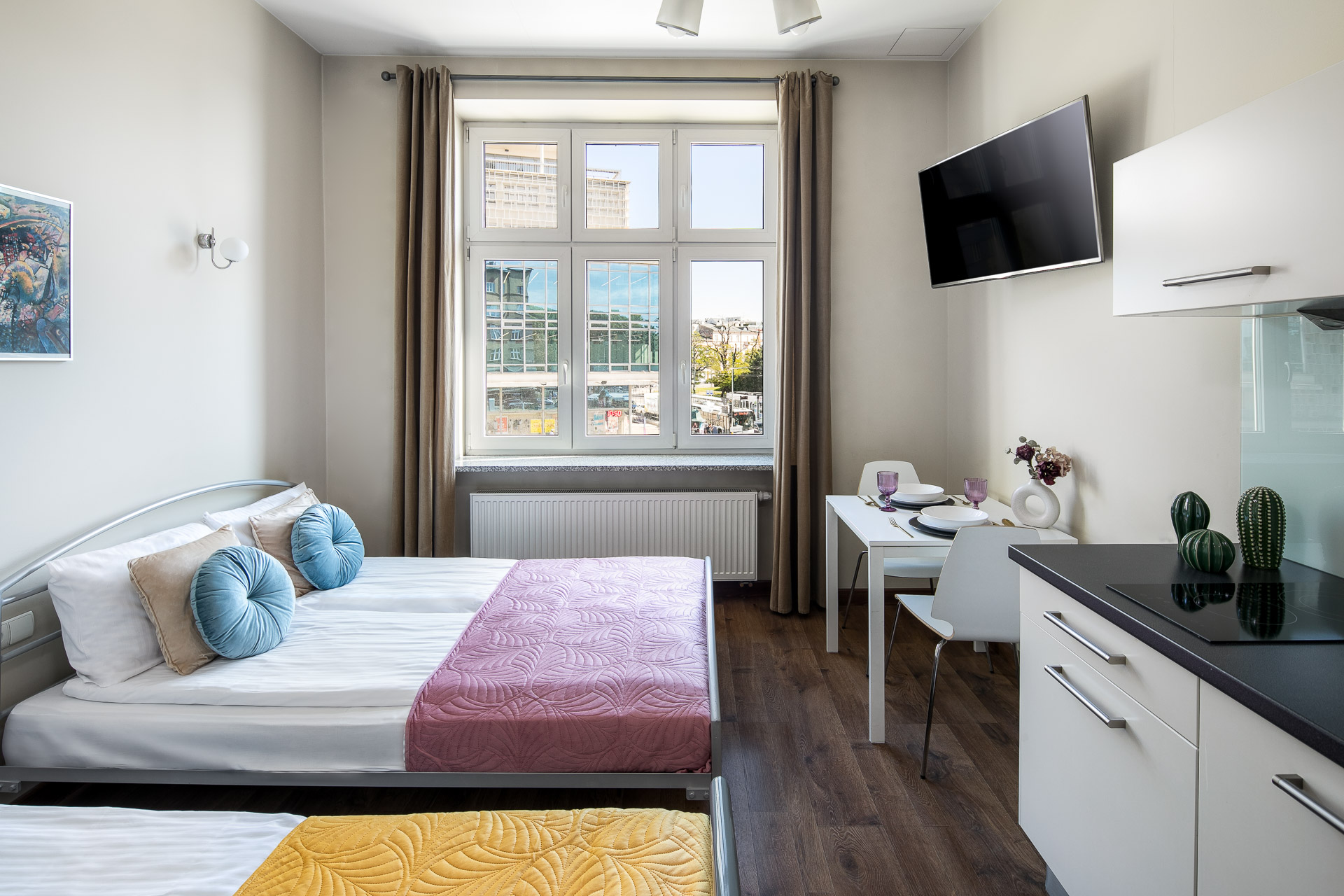 Triple Deluxe Two Beds