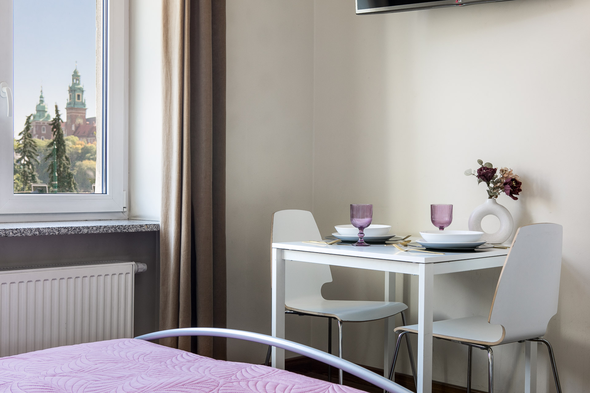 Triple Deluxe Two Beds