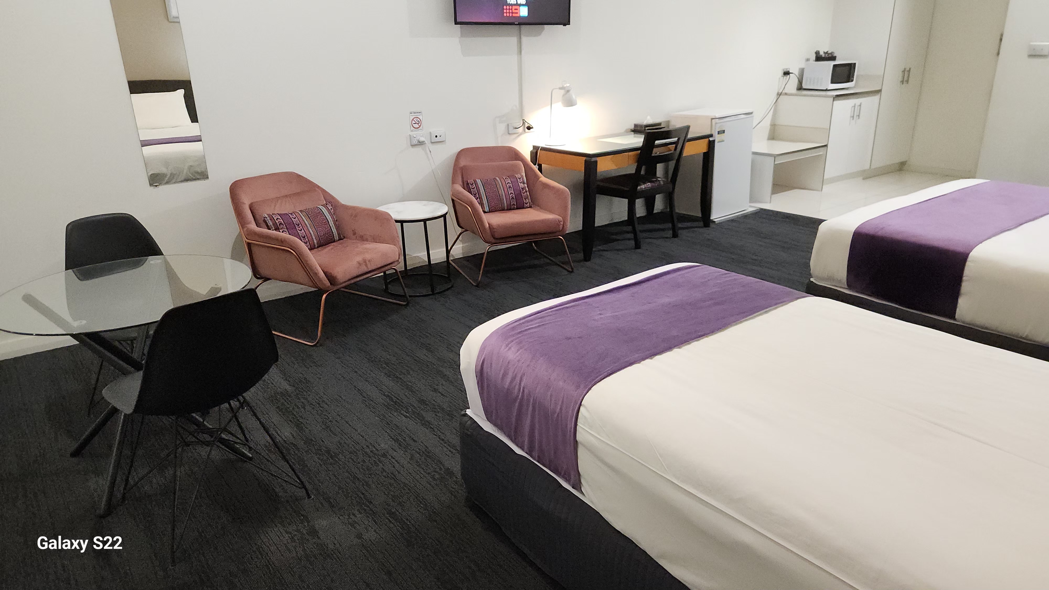 Twin Deluxe Two Beds