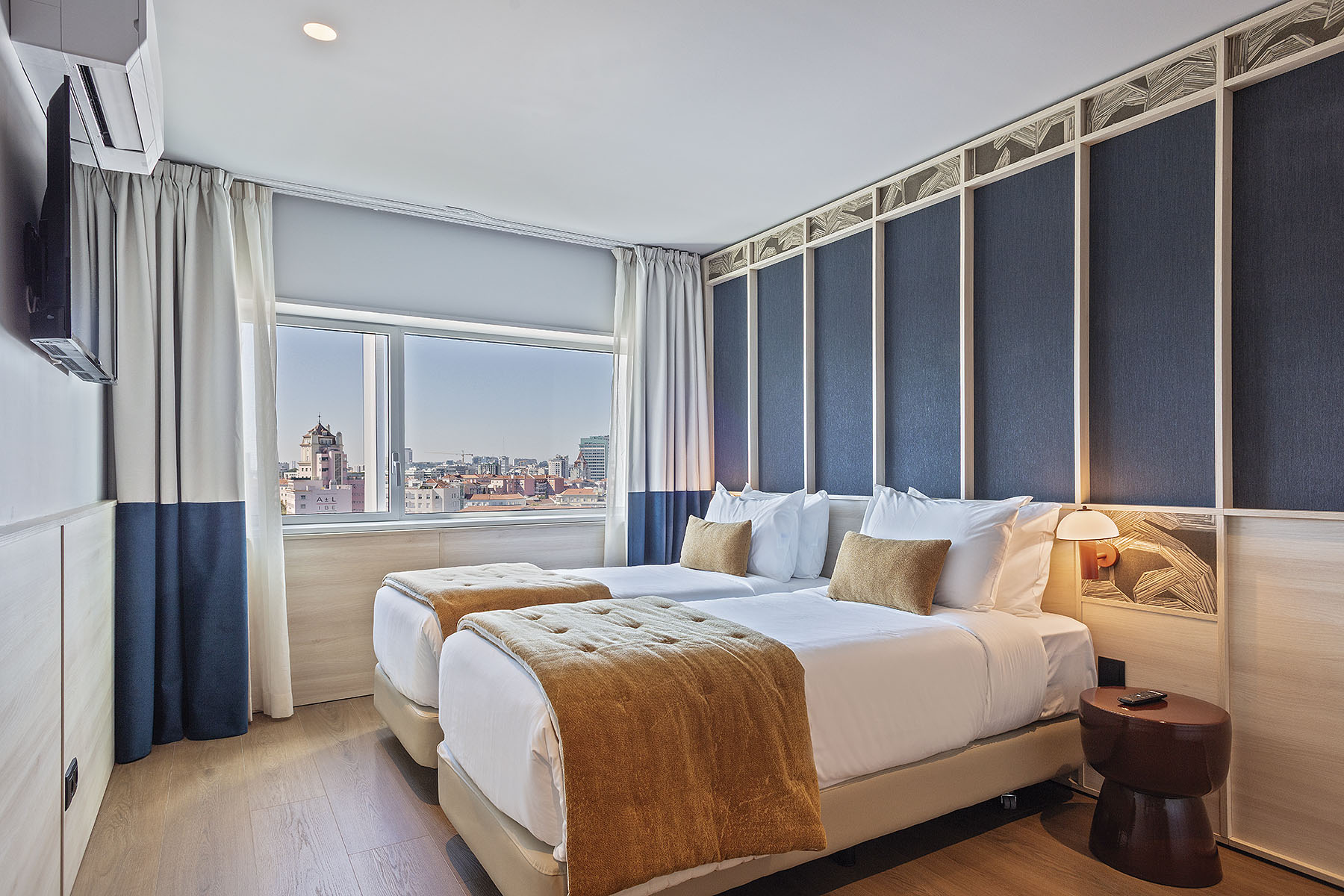 Double or Twin Standard