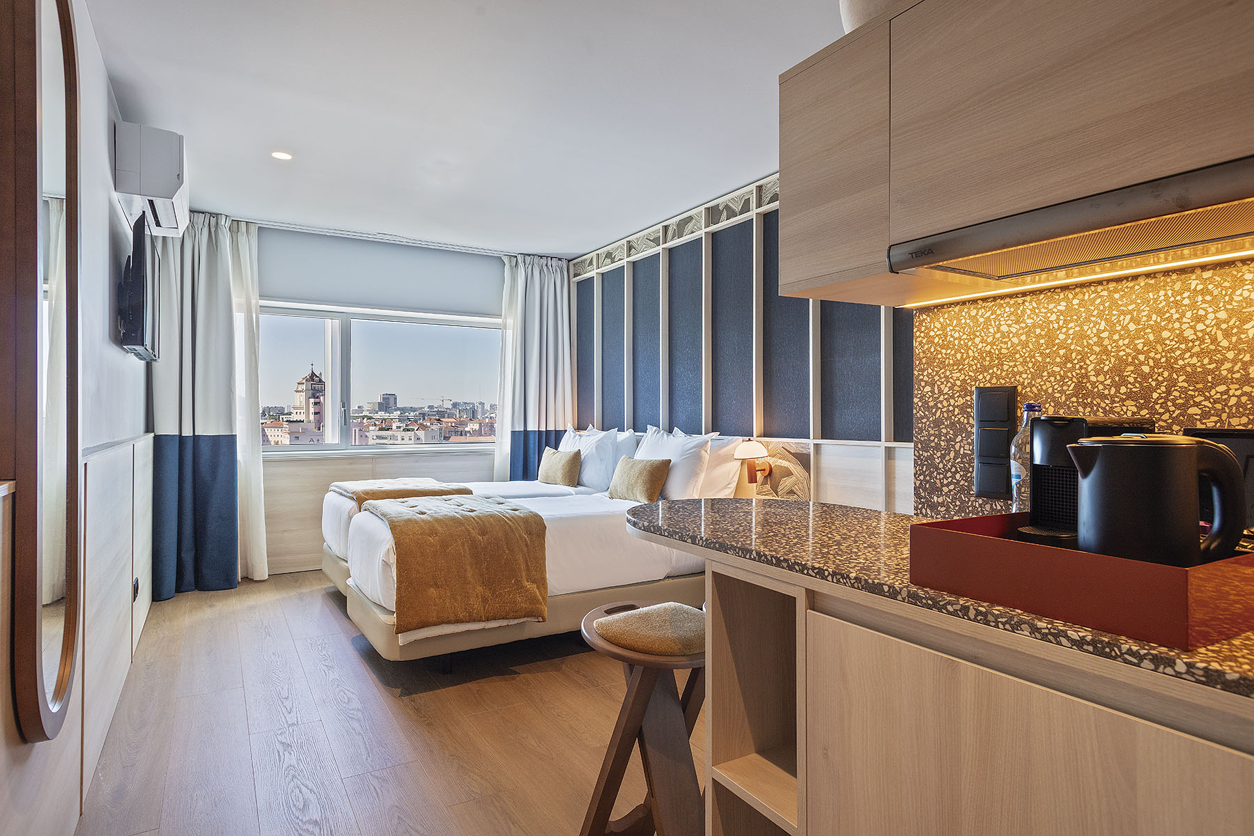 Double or Twin Standard