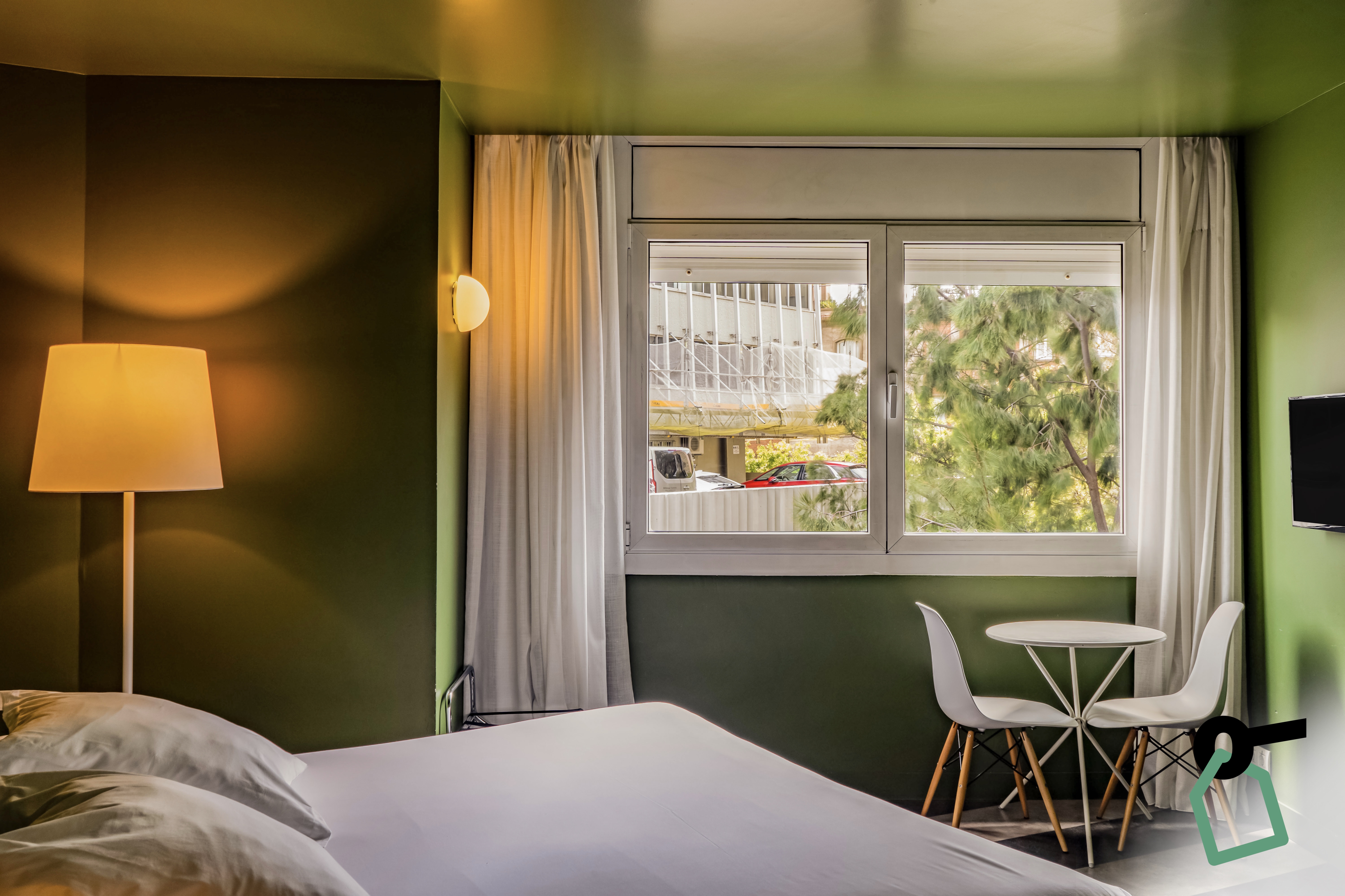 Double or Twin Standard