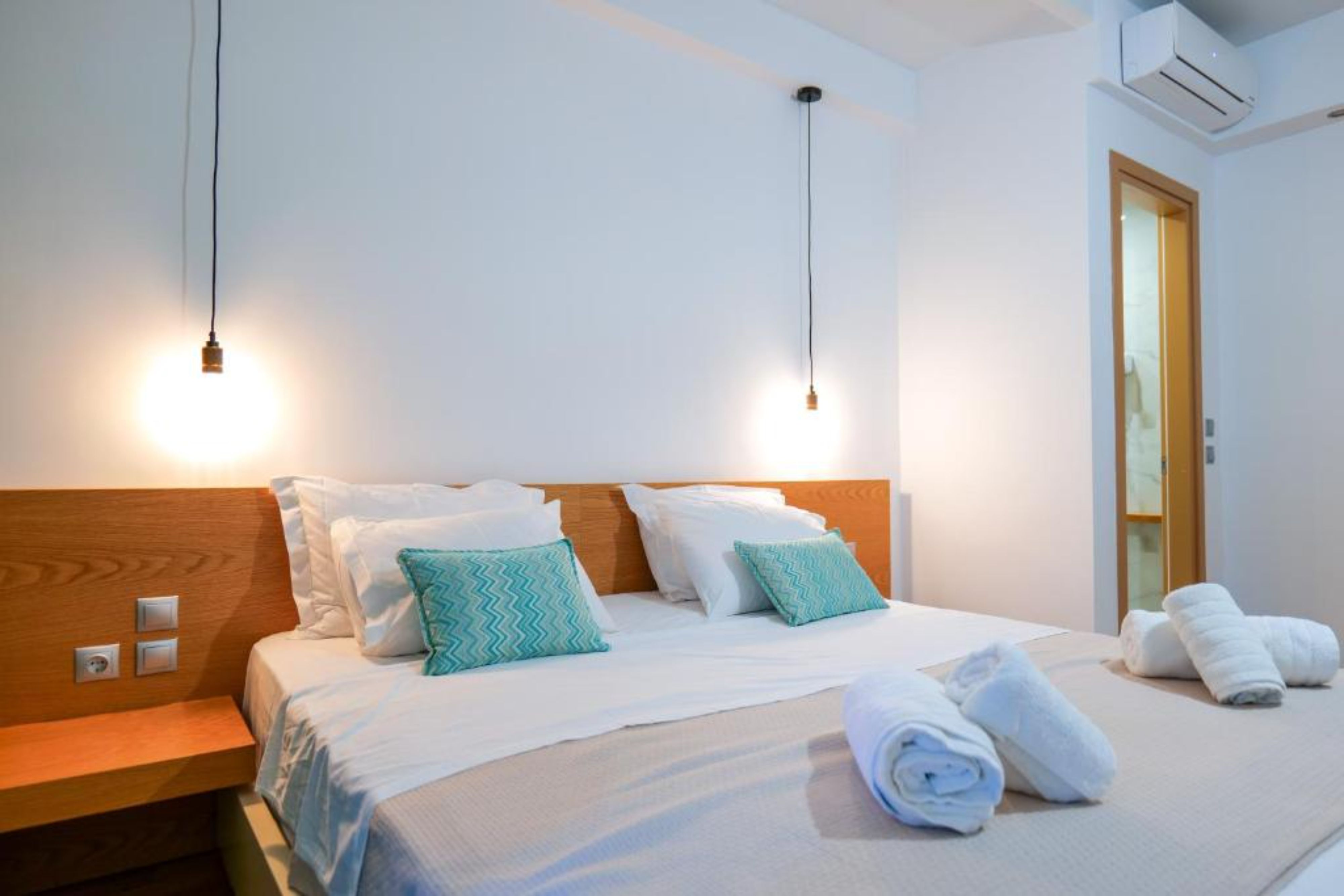 Double King Size Bed