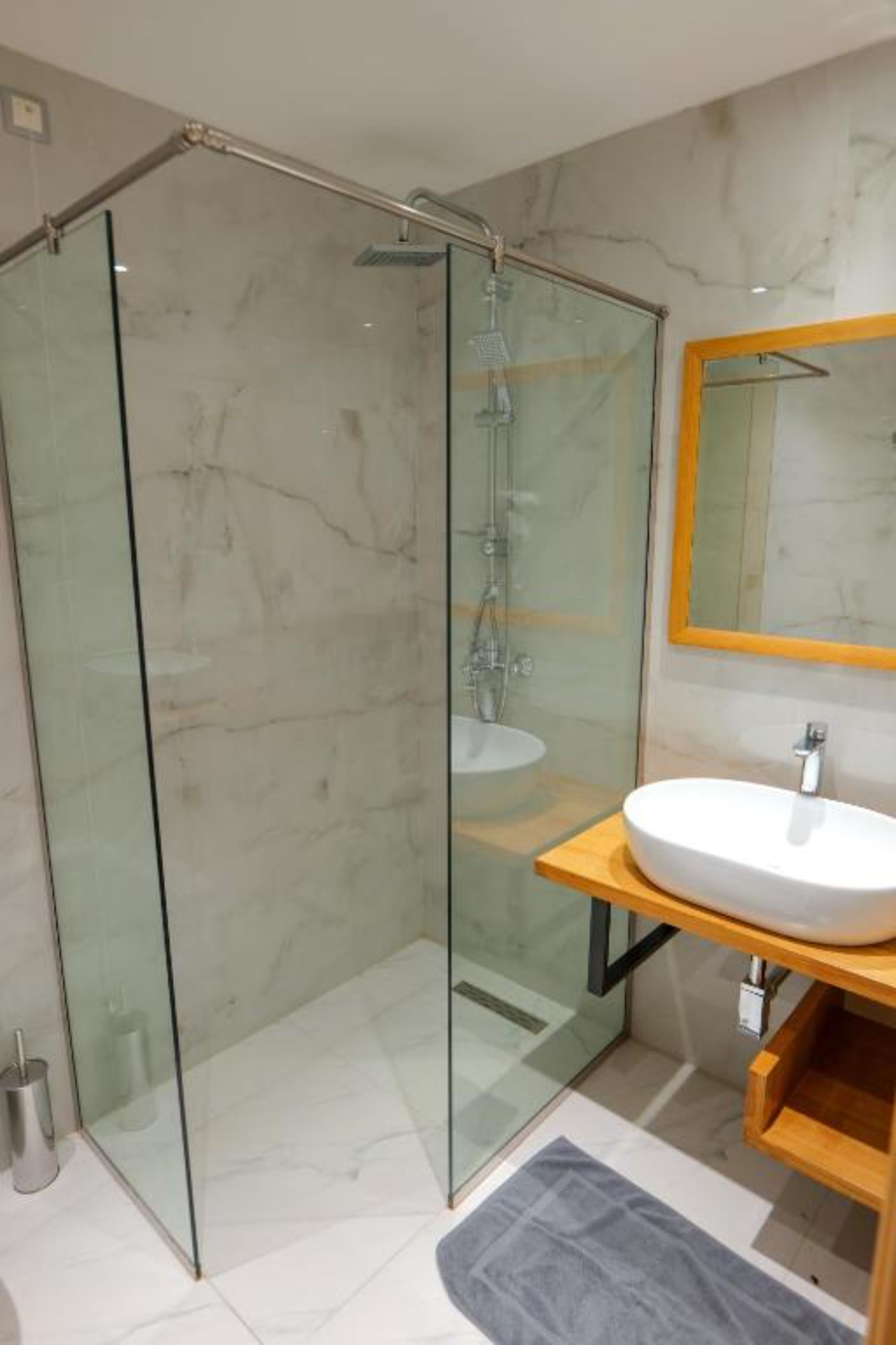 Double King Size Bed