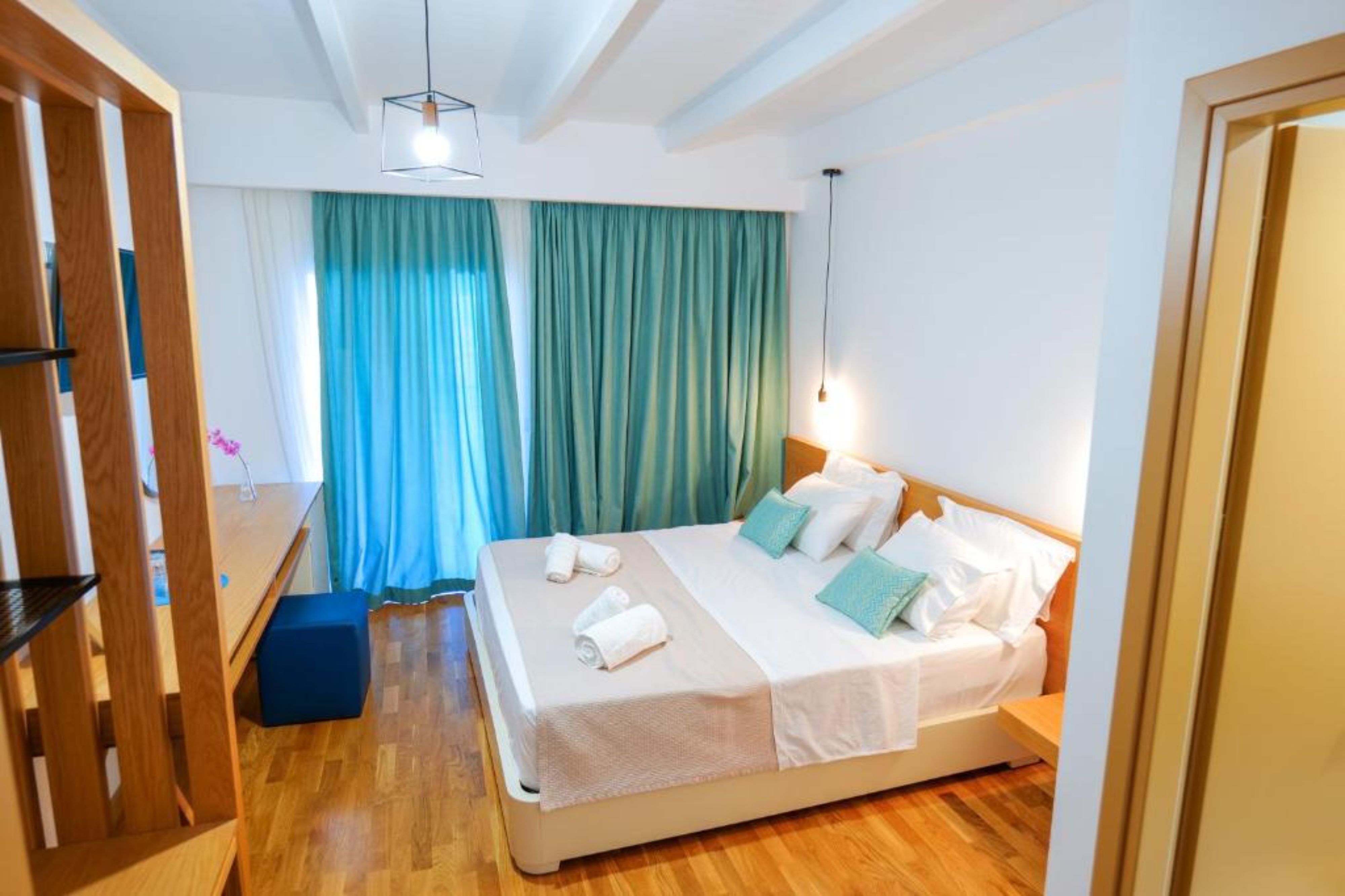 Double King Size Bed