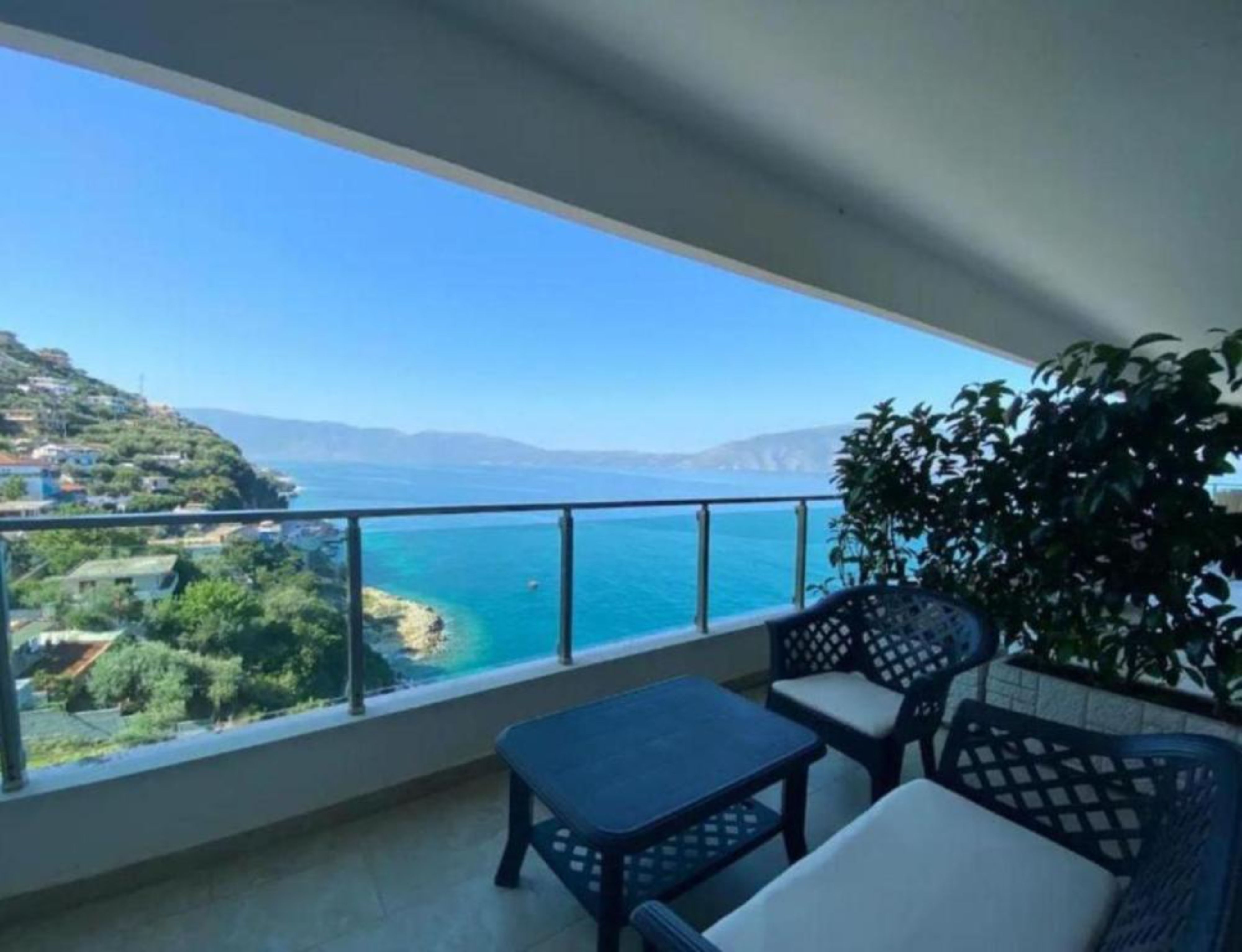 Apartment Mountain View