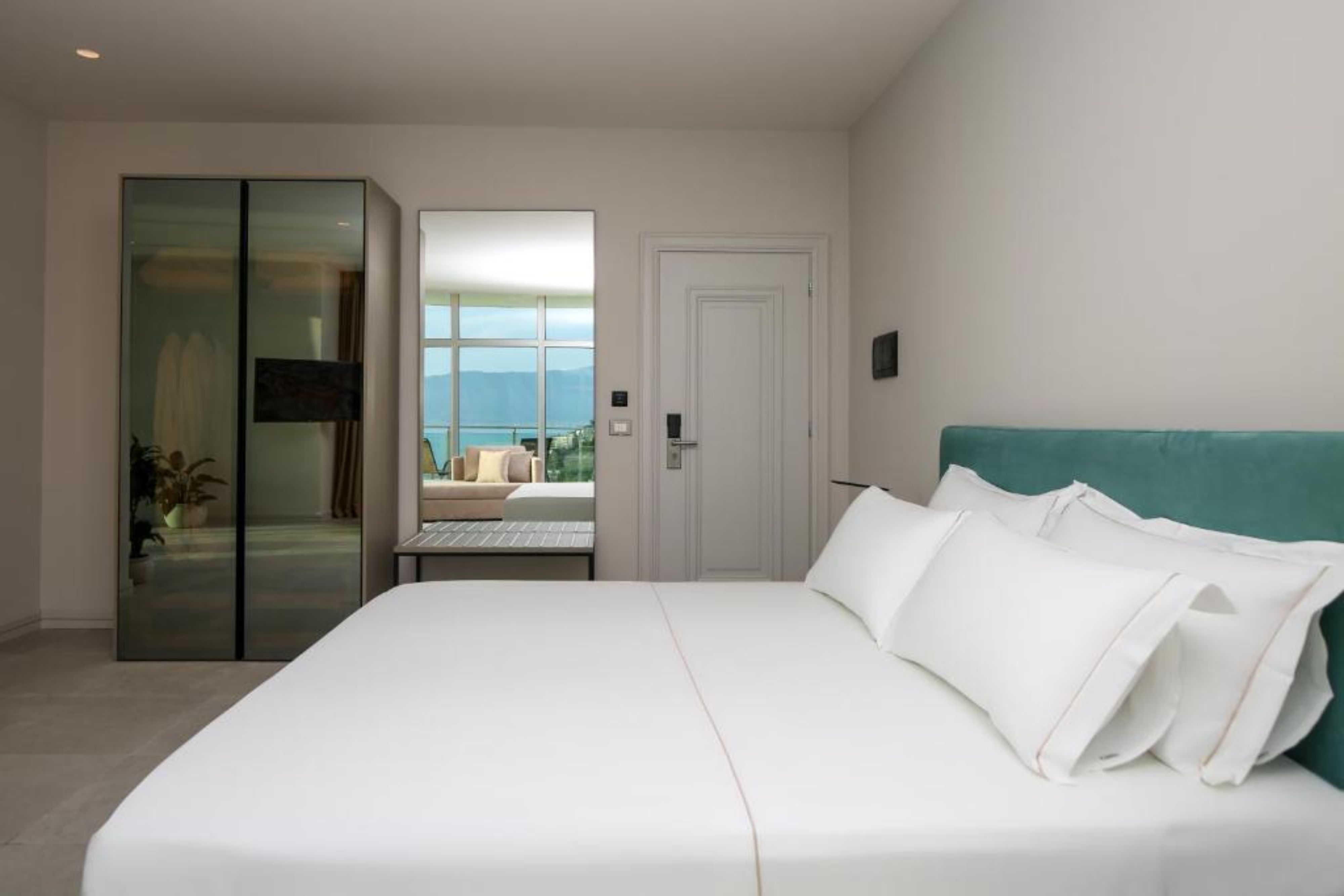 Suite Sea View with Air Conditioning