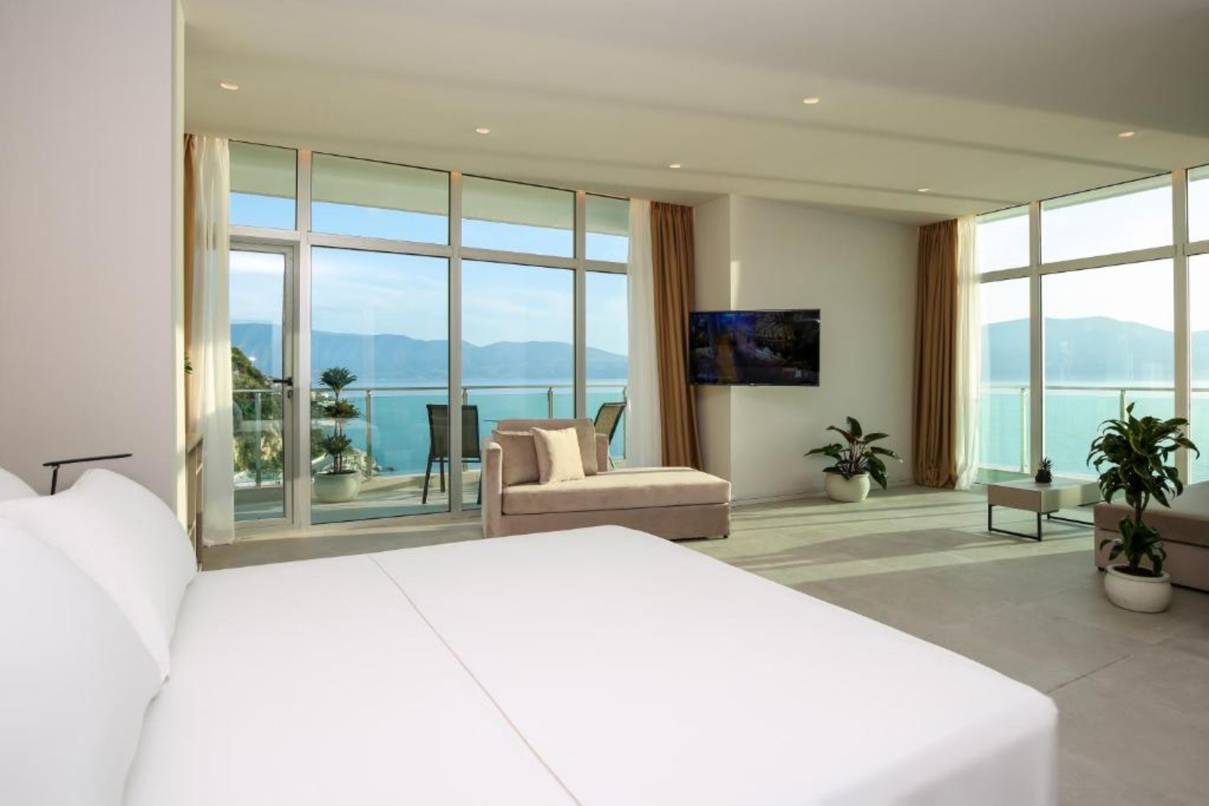 Suite Sea View with Air Conditioning