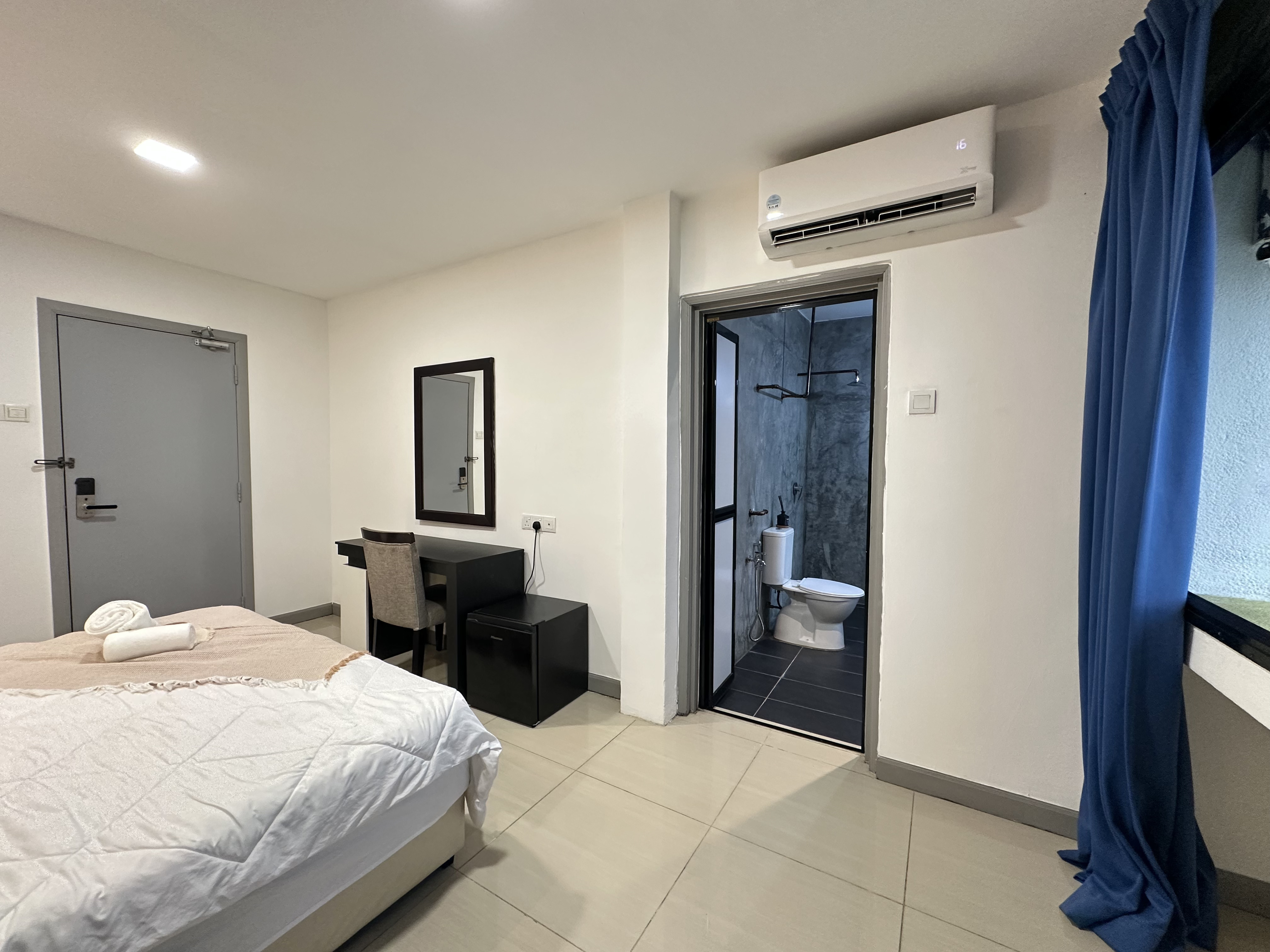 Suite Deluxe King Bed