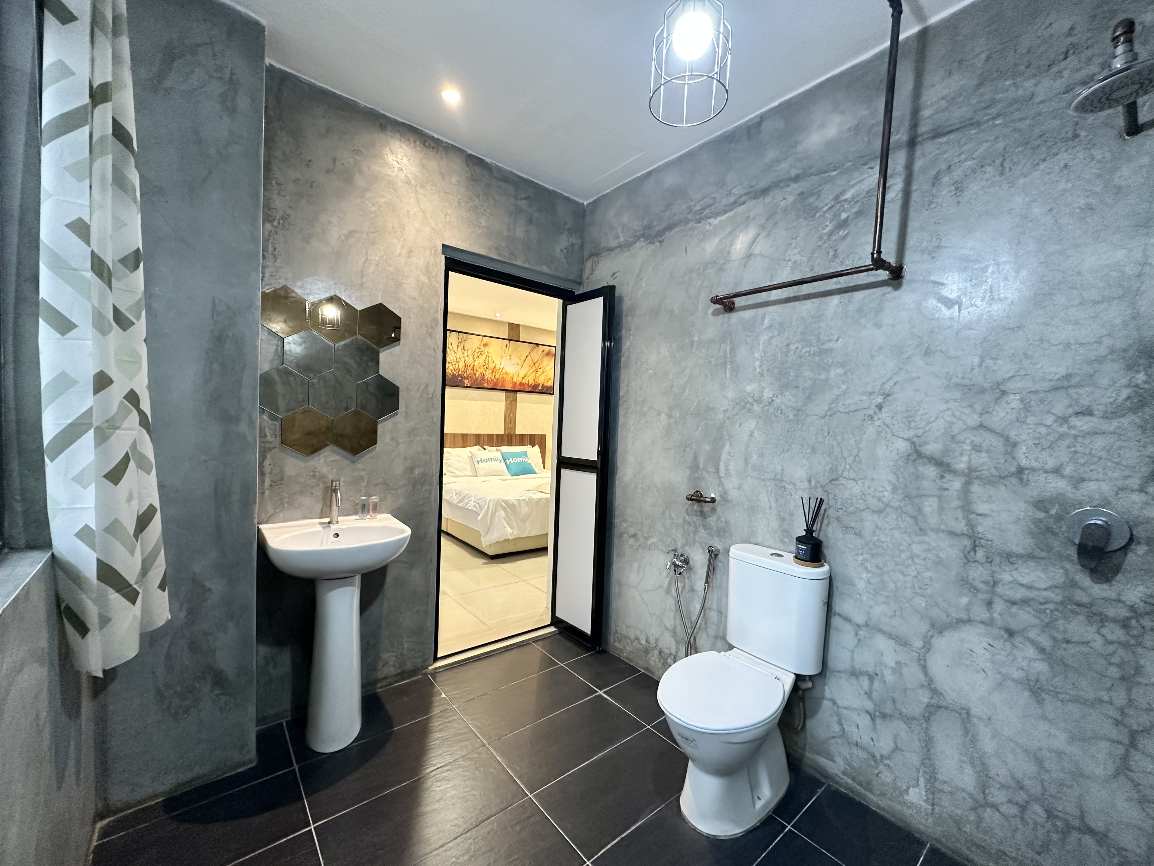 Suite Deluxe King Bed