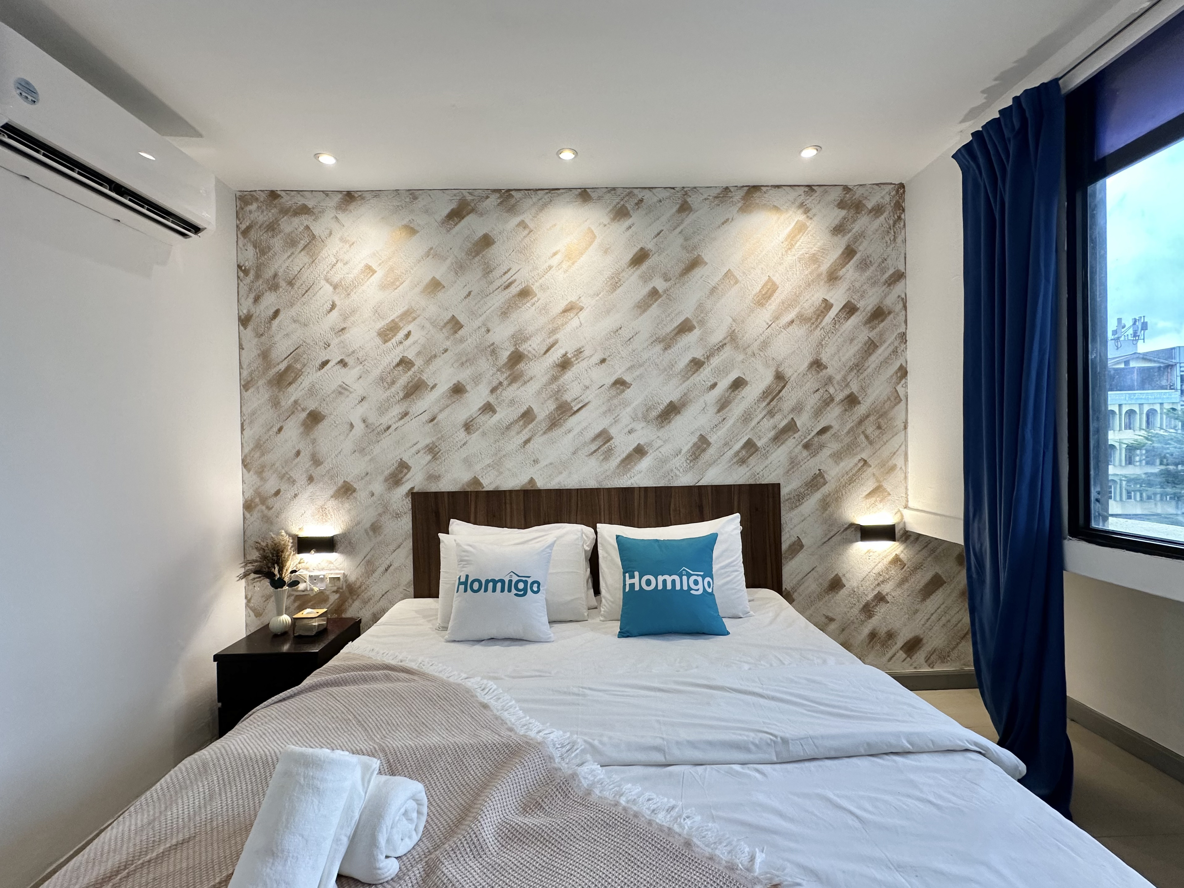 Double Deluxe King Bed