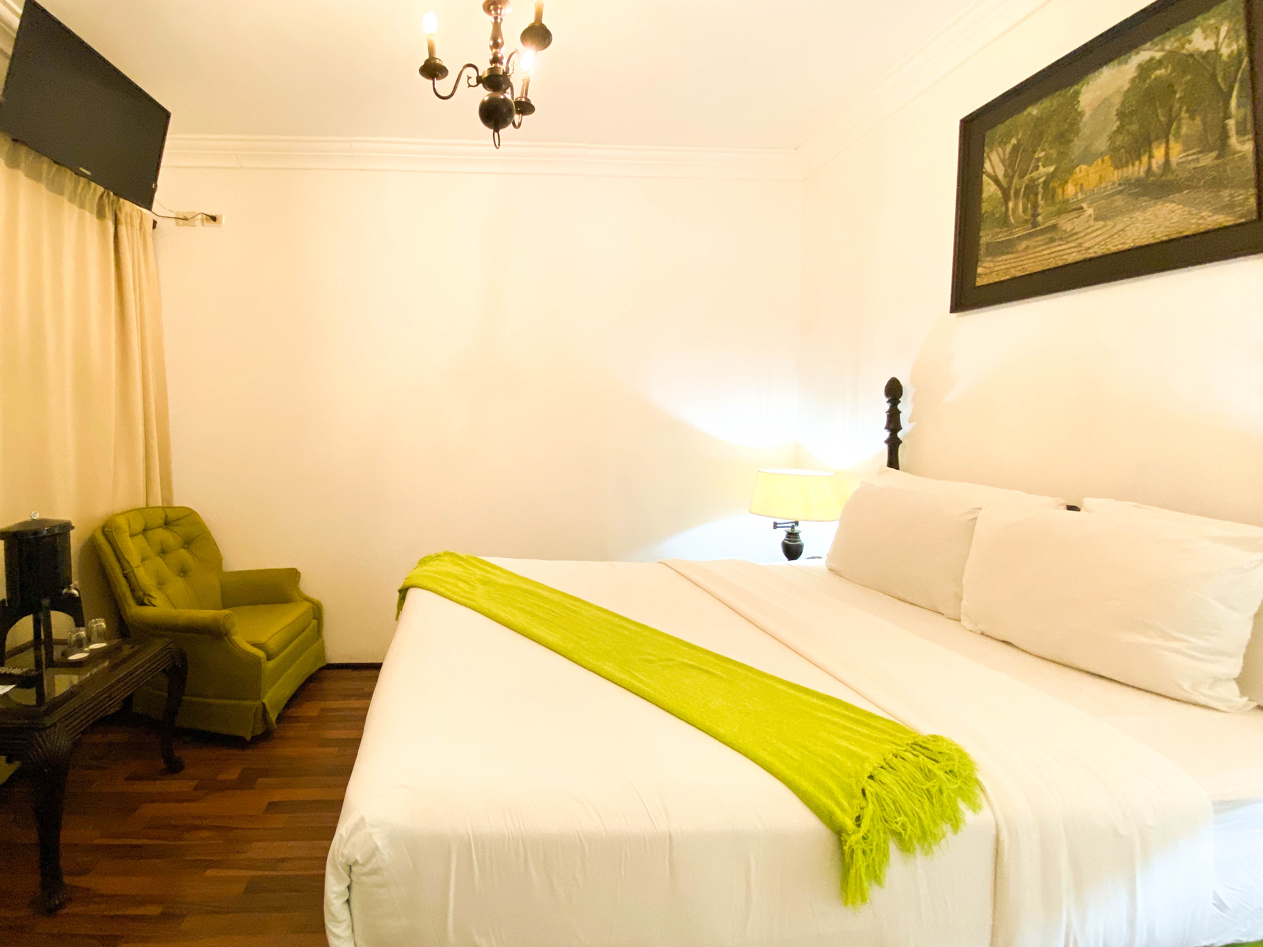 Double Queen Size Bed