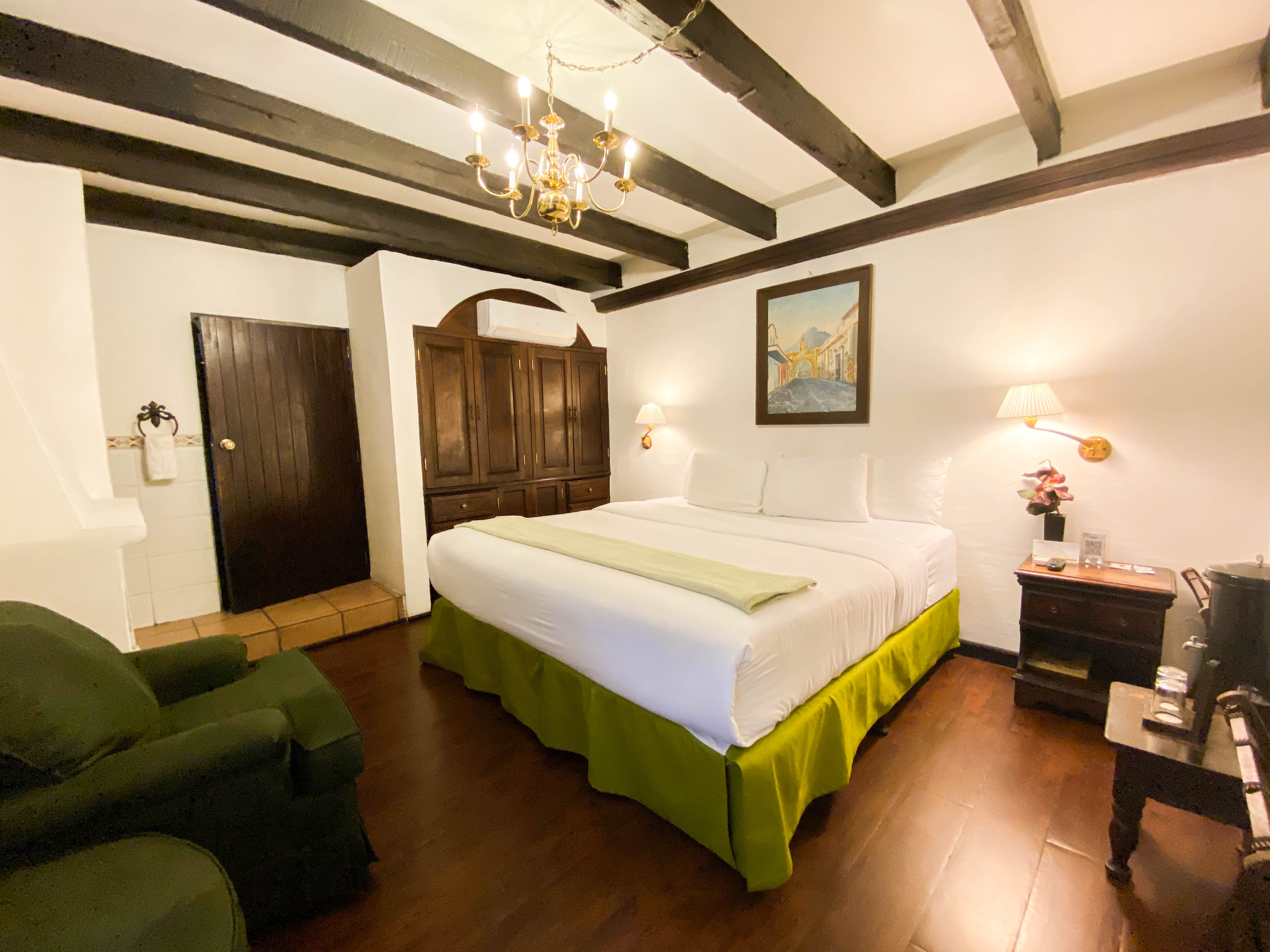 Double Deluxe King Bed