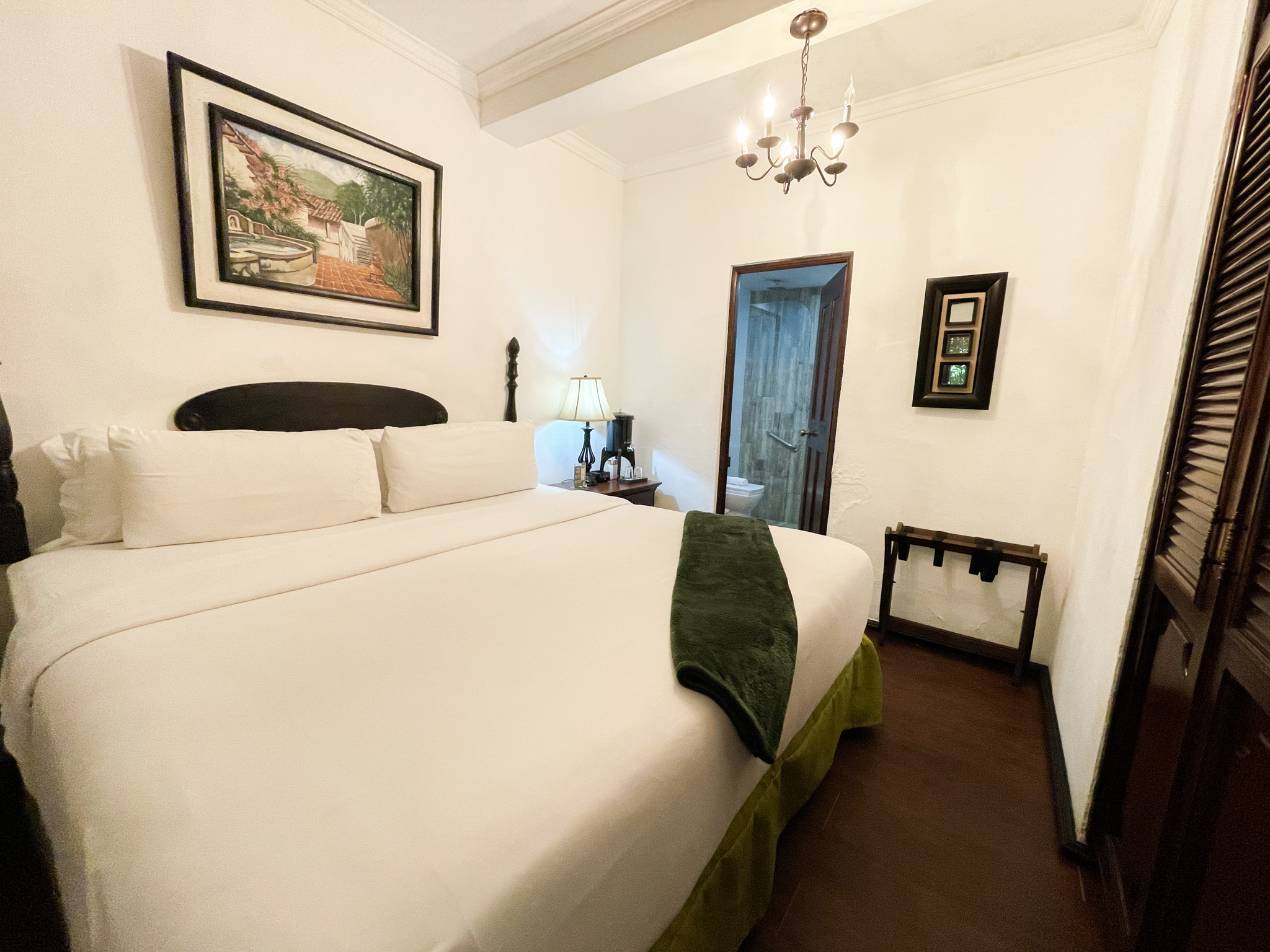 Double Deluxe King Bed