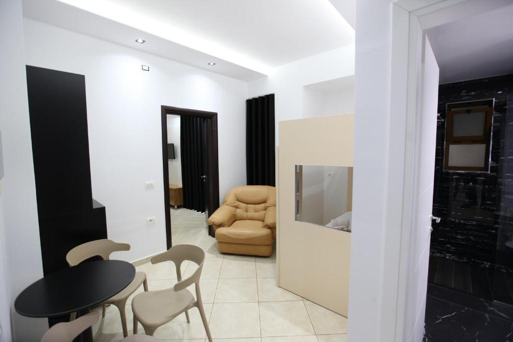 Studio Five Bedrooms Two Bathrooms