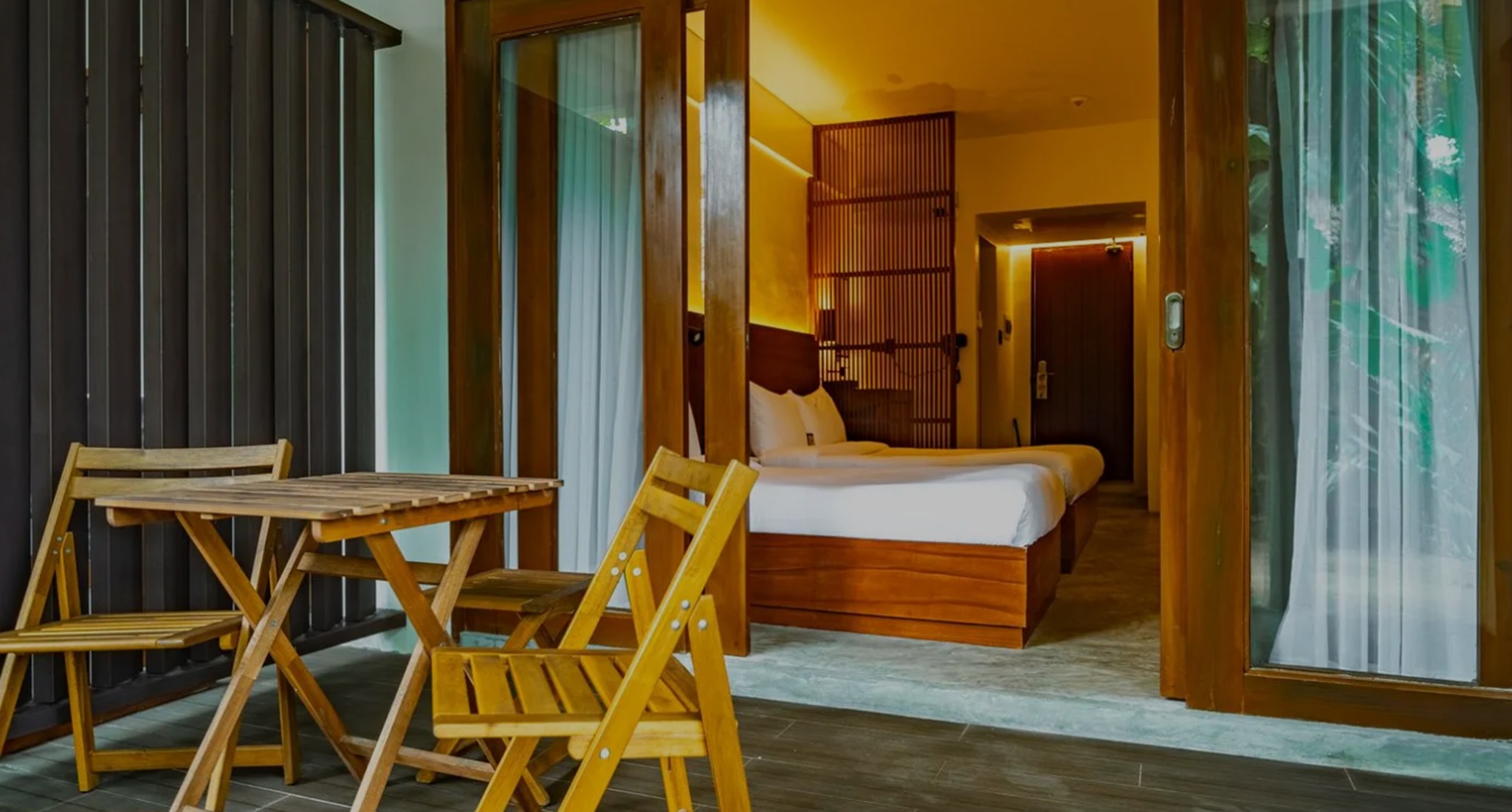 Single Queen Size Bed