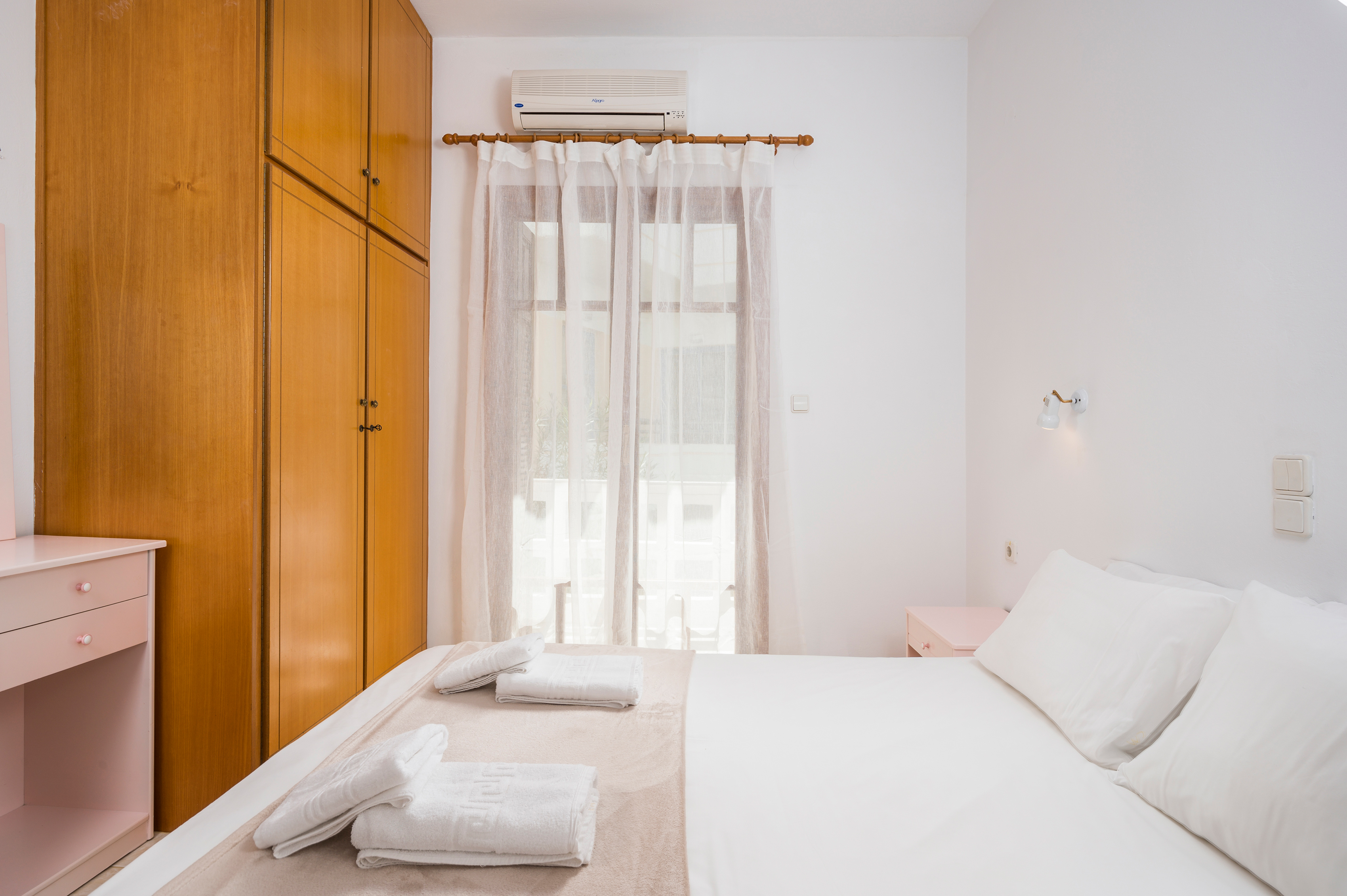 Apartment One Bedroom with Views