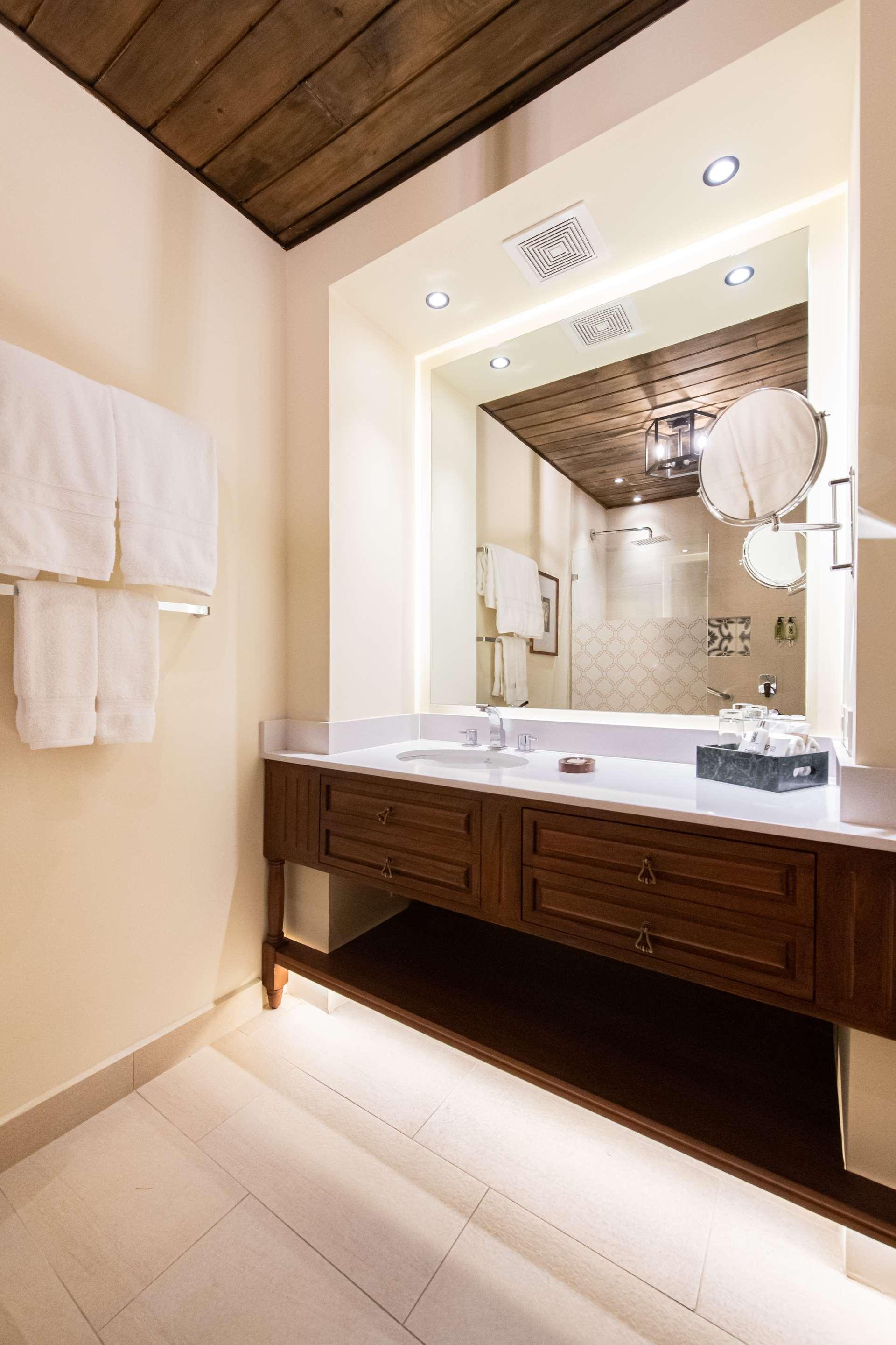 Room Premium