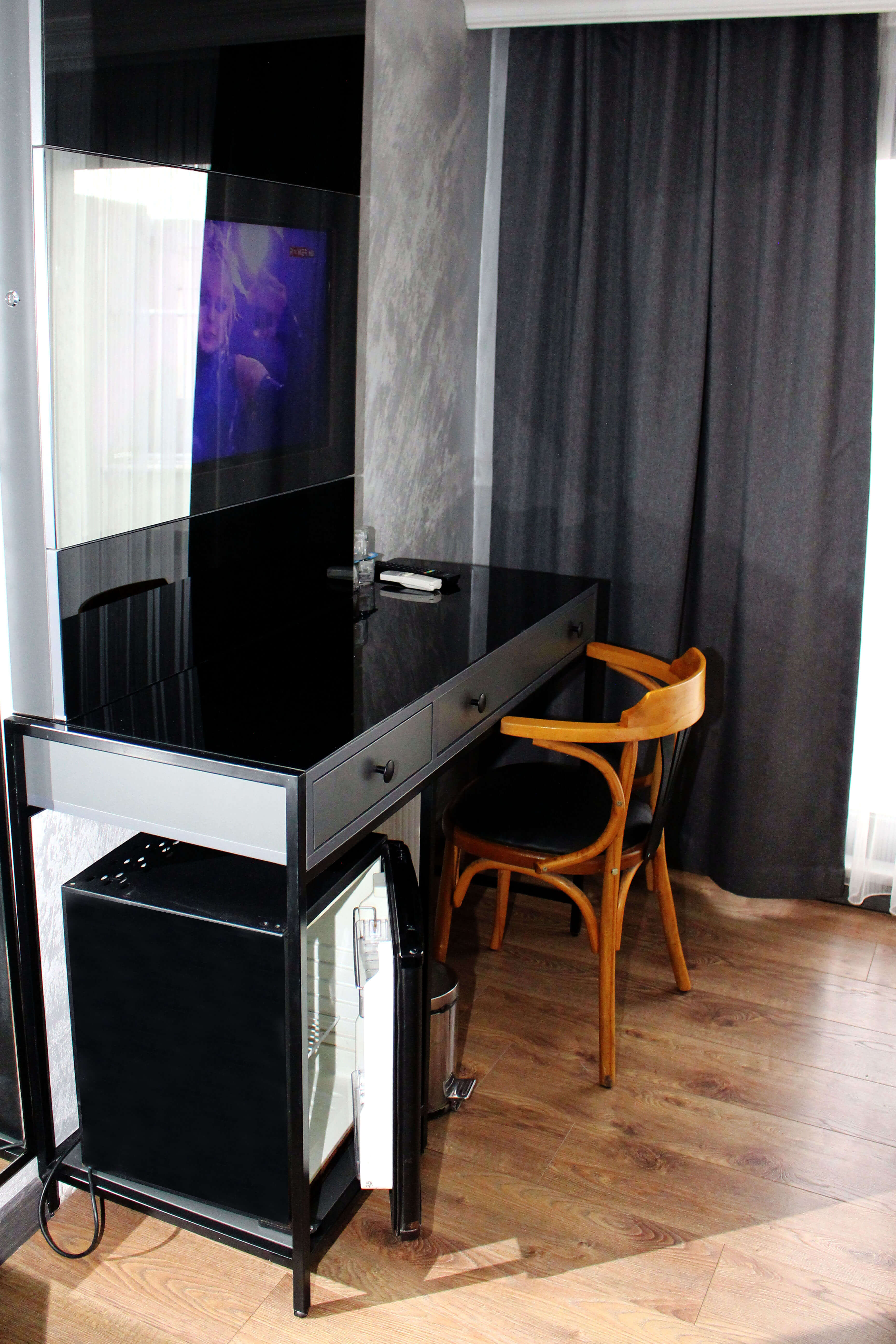 Single Deluxe Two Beds