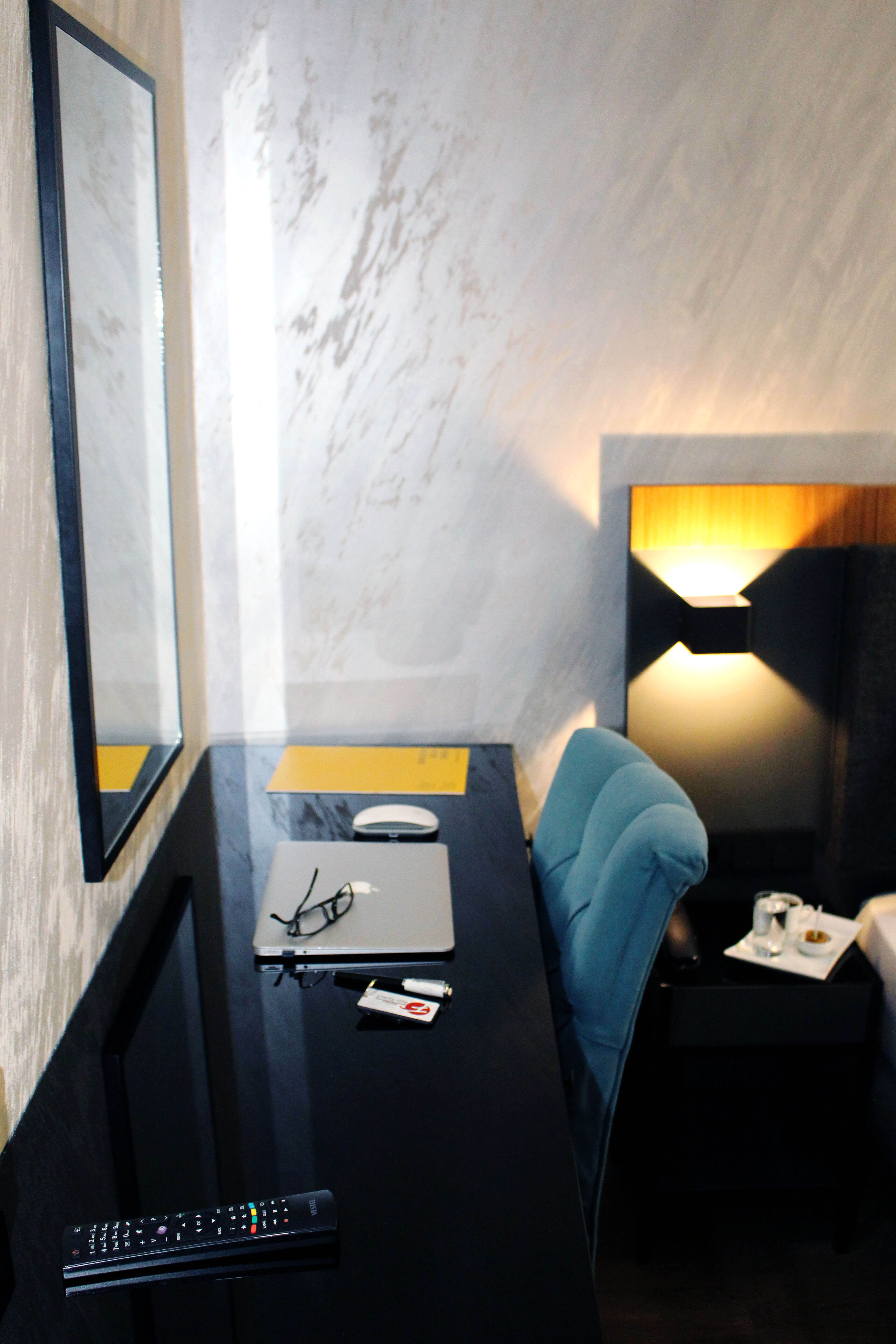 Single Deluxe Two Beds