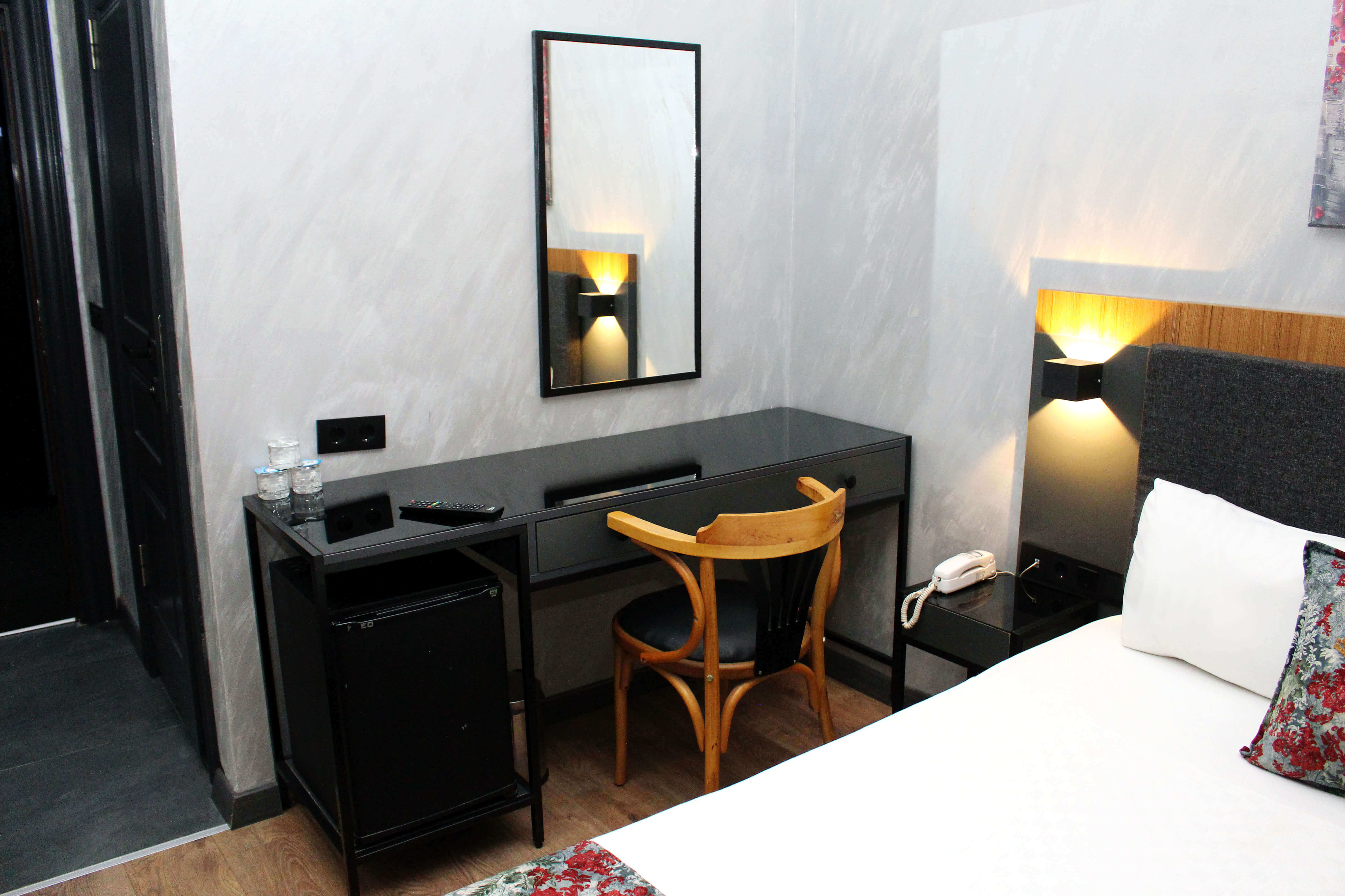 Double or Twin Deluxe