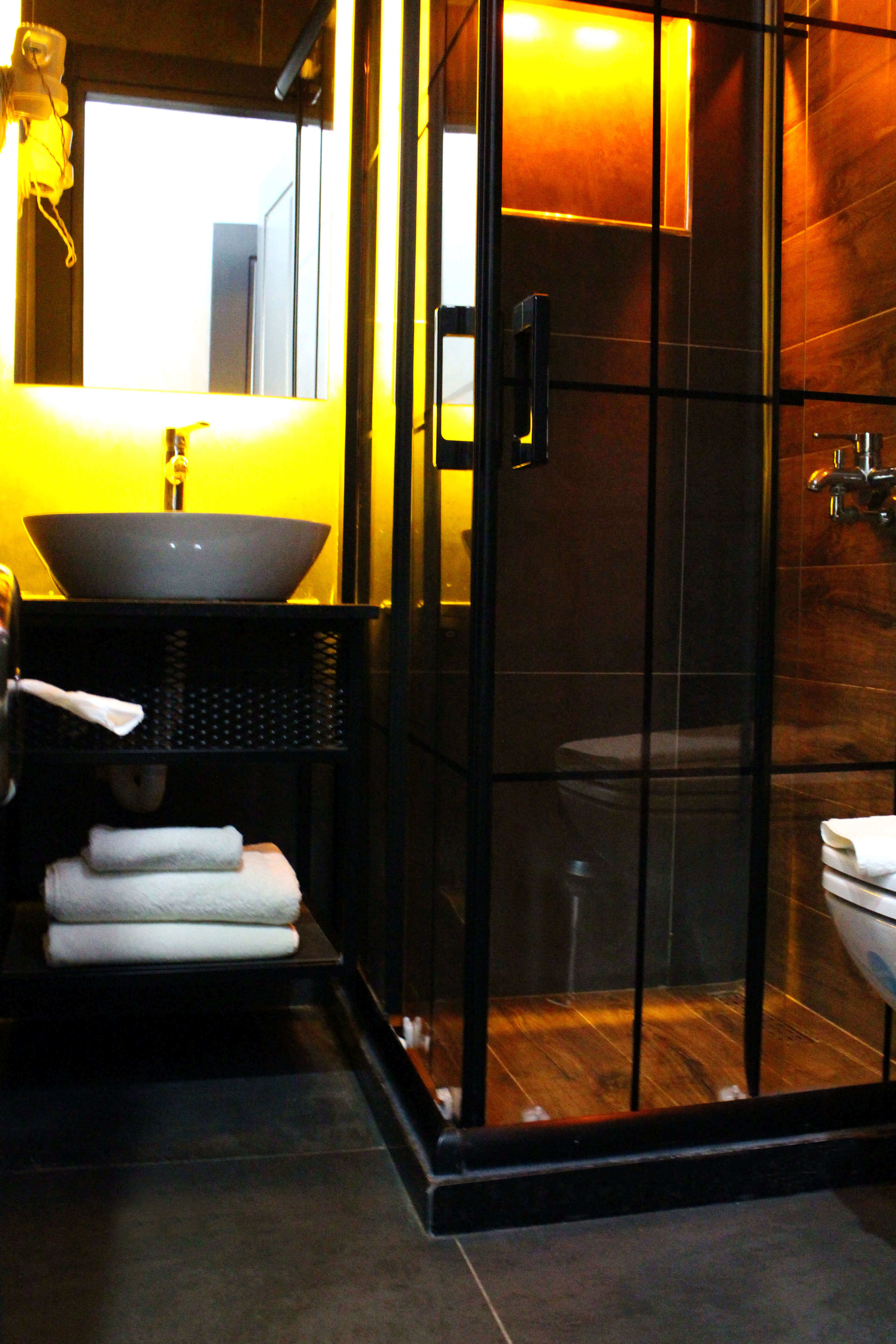 Double or Twin Deluxe