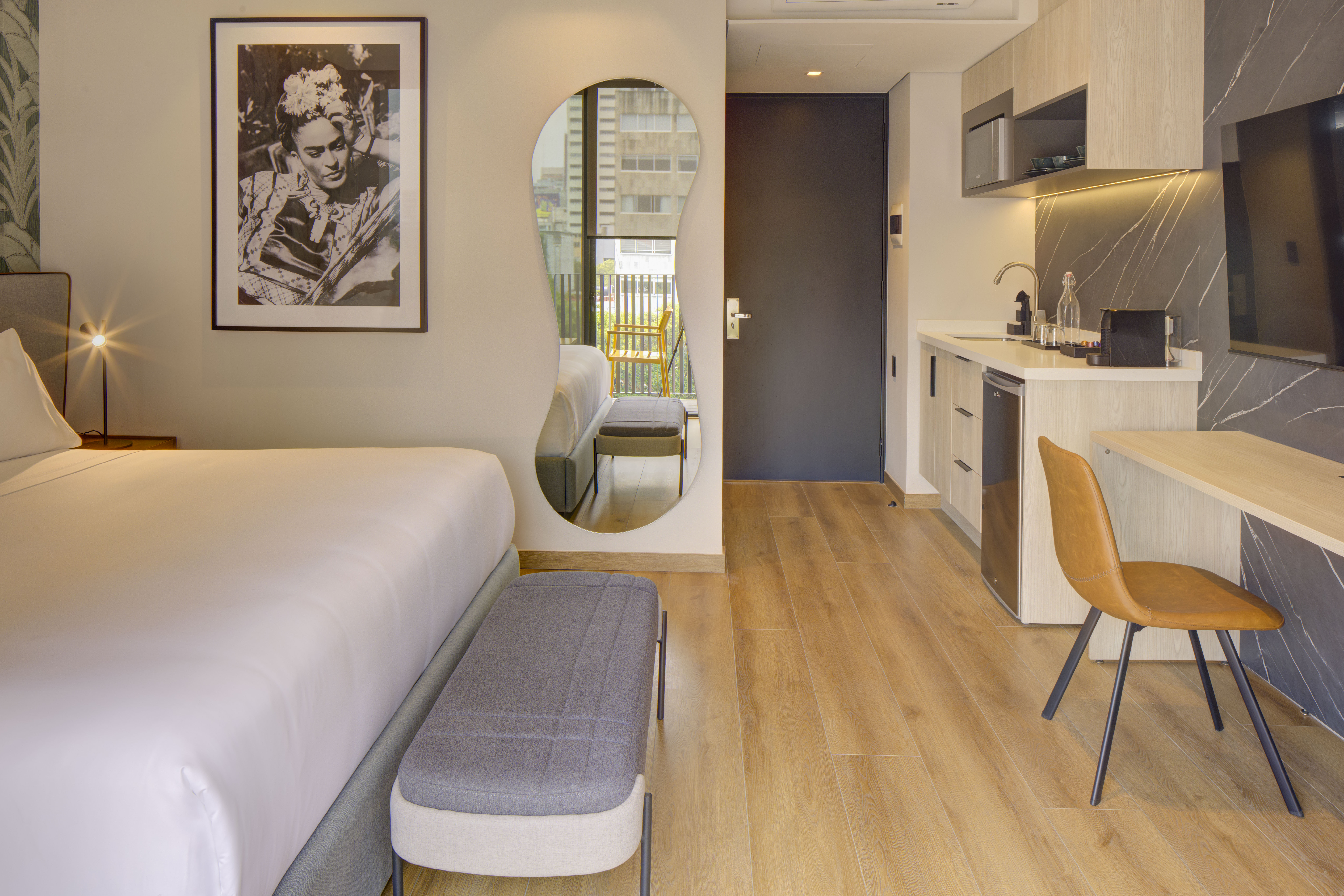 Double Deluxe King Bed