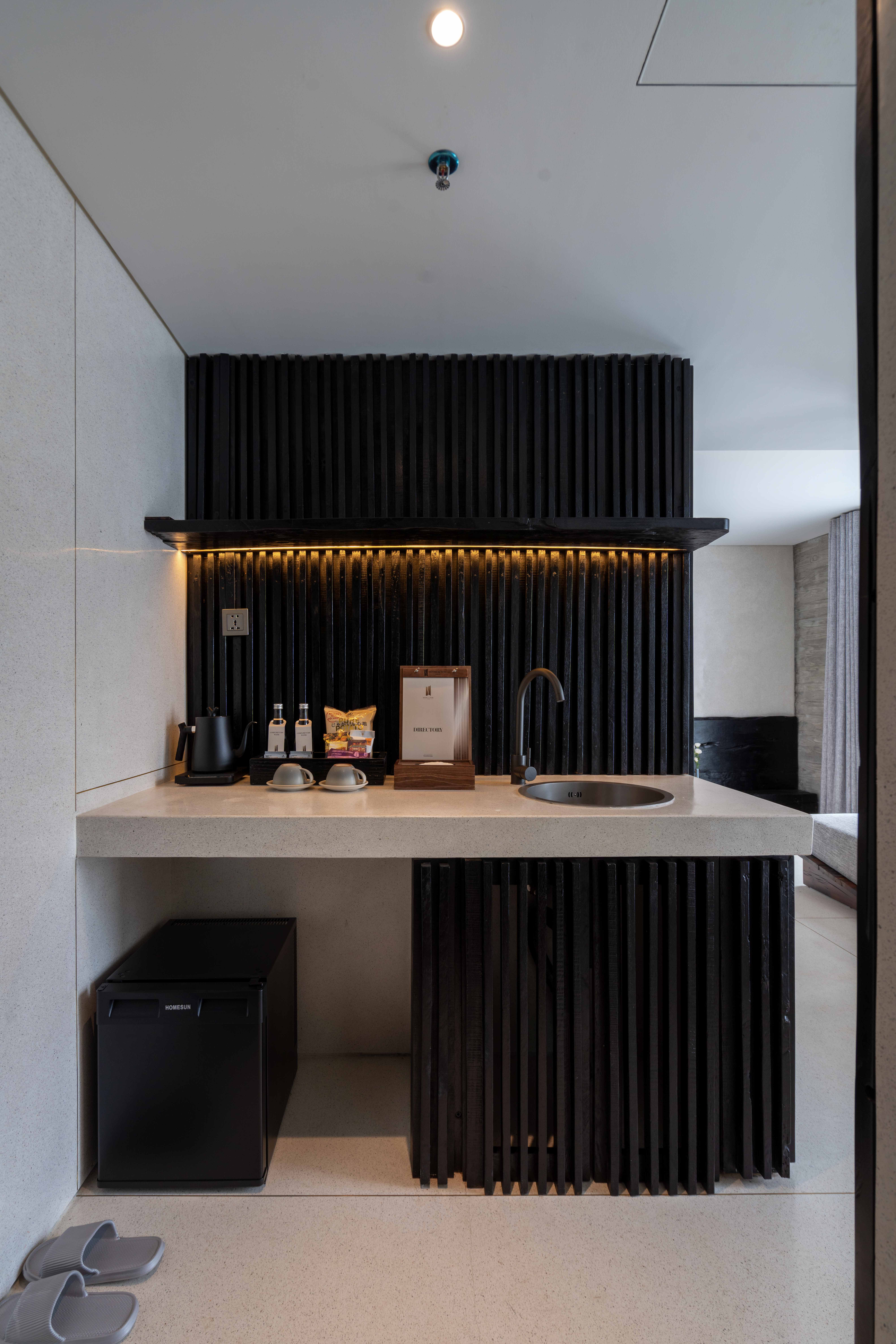 Double Deluxe King Bed