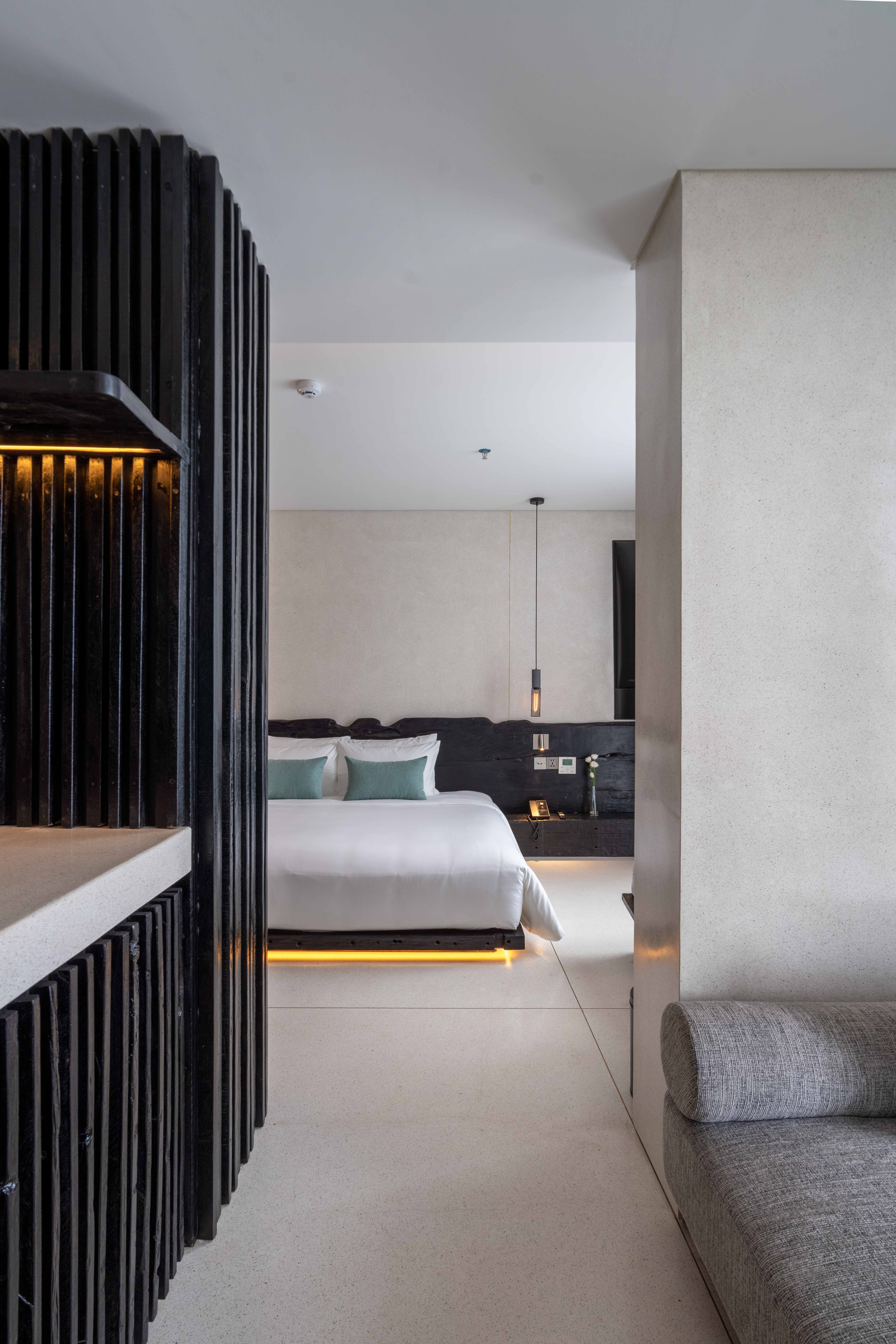 Double Deluxe King Bed