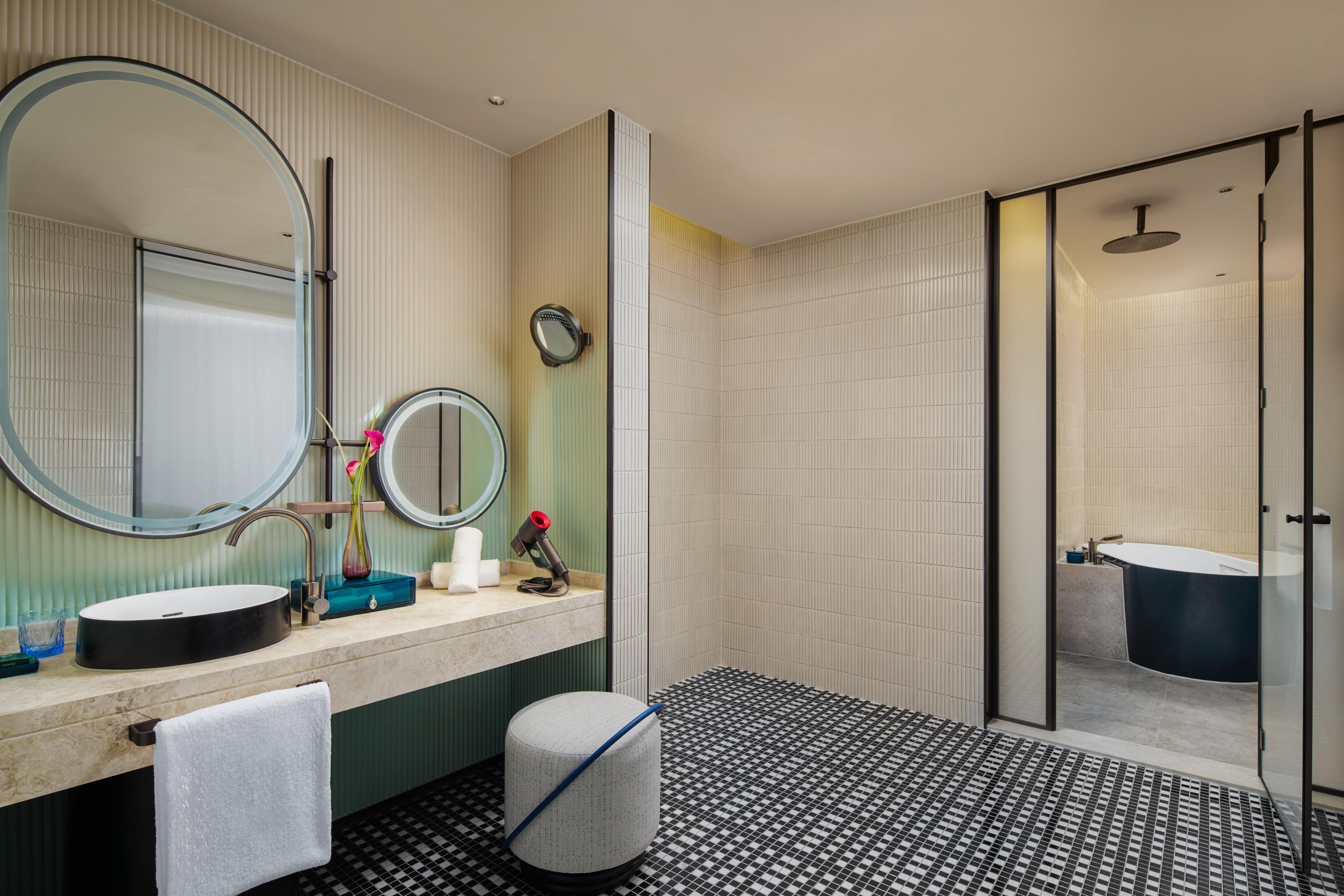 Double Premium with Views