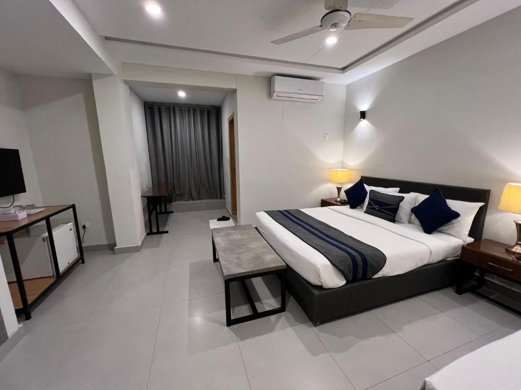 Double or Twin Deluxe Garden View