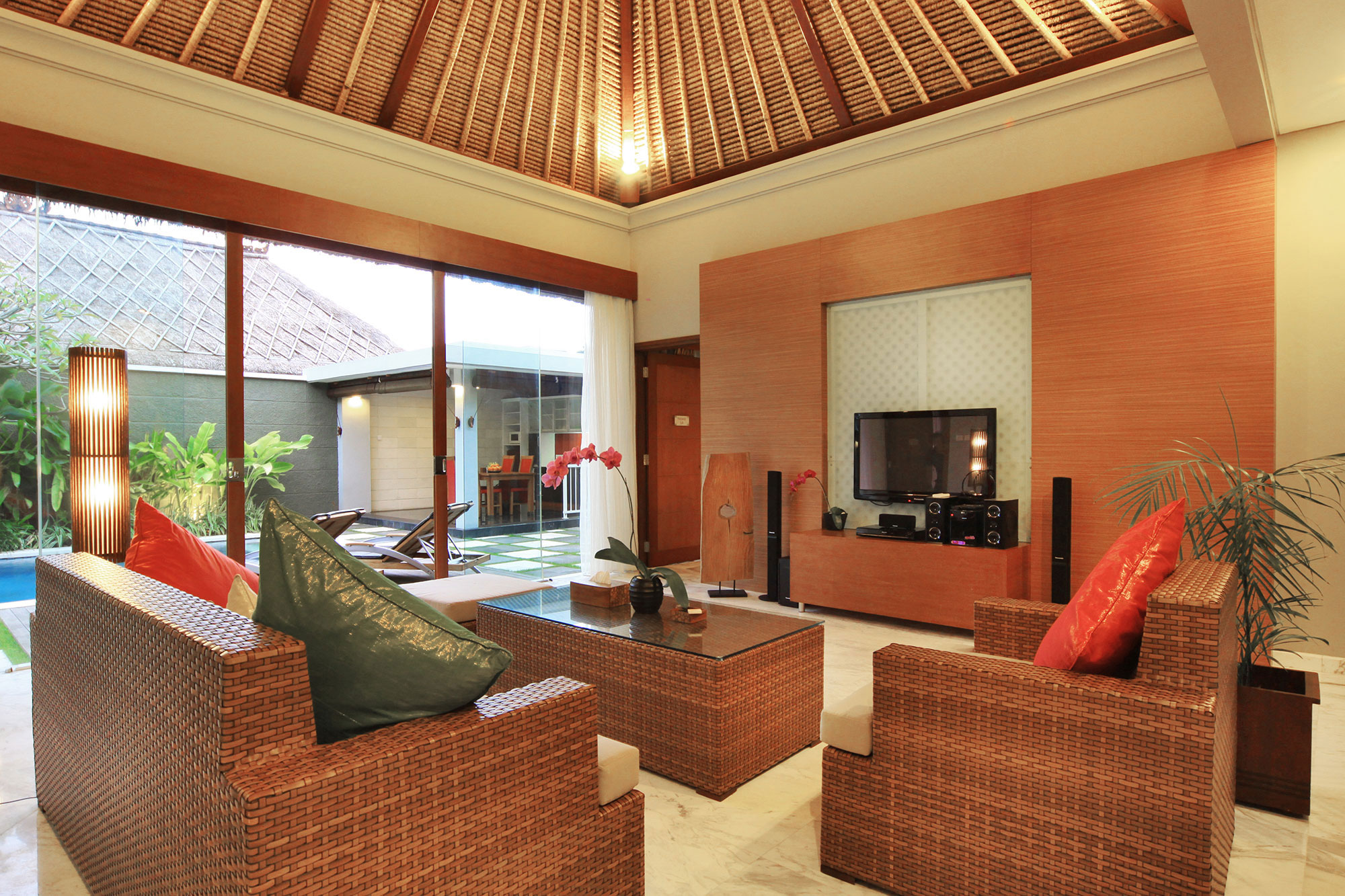 Villa Two Bedrooms One Bathroom