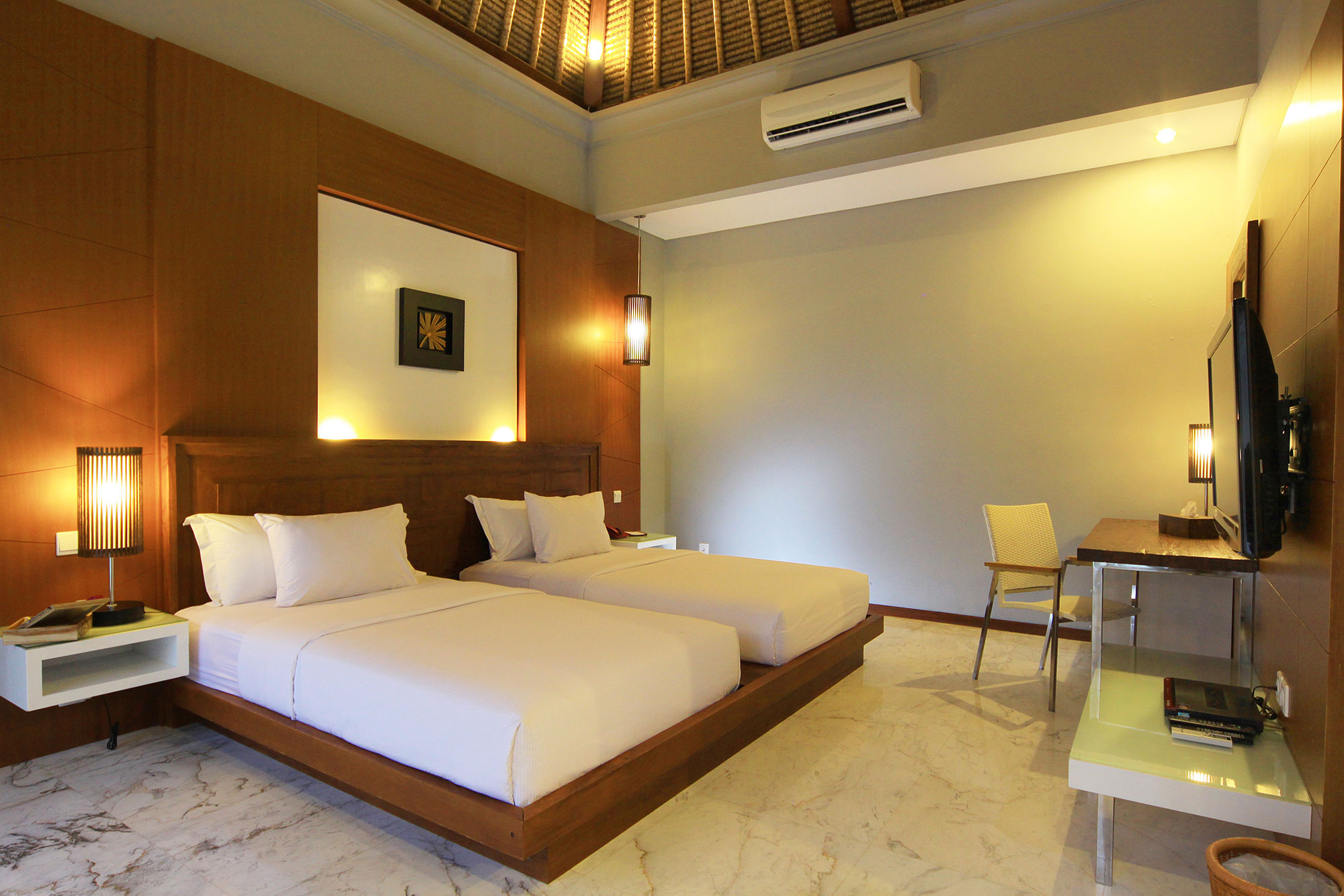 Villa Two Bedrooms One Bathroom