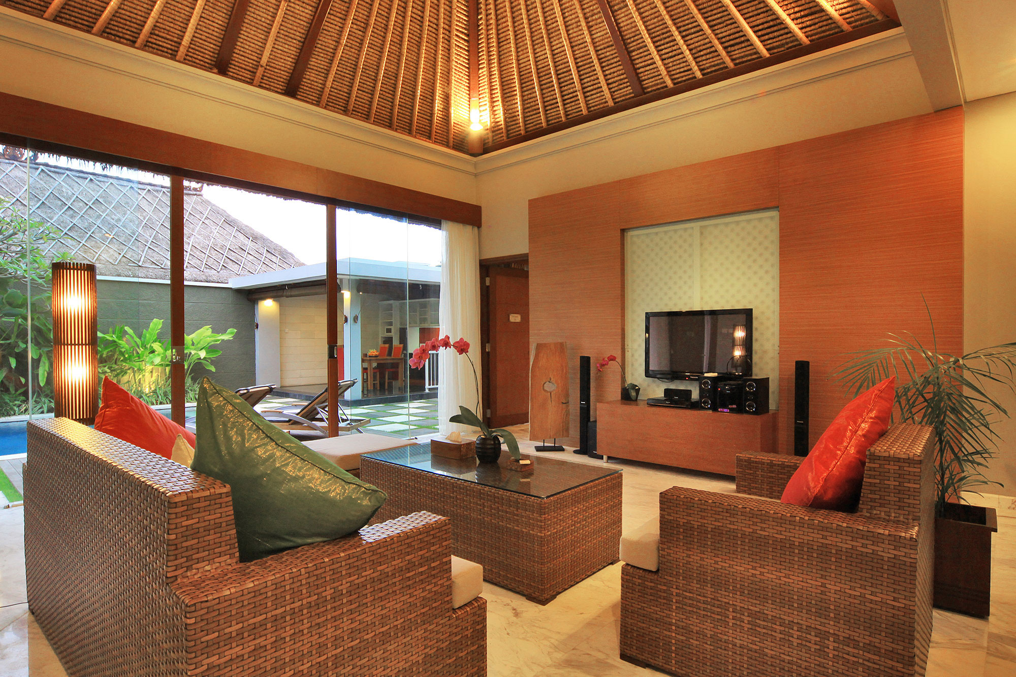 Villa Two Bedrooms One Bathroom