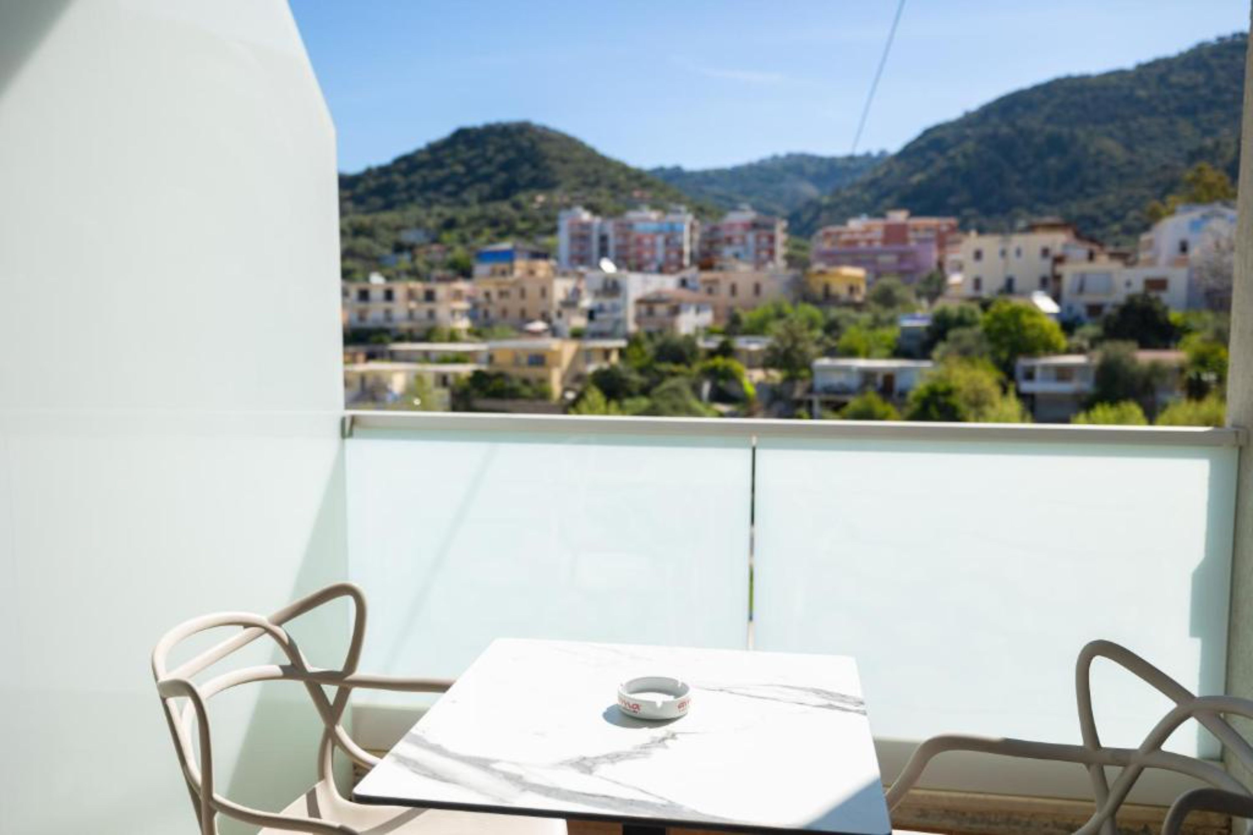 Twin with Air Conditioning