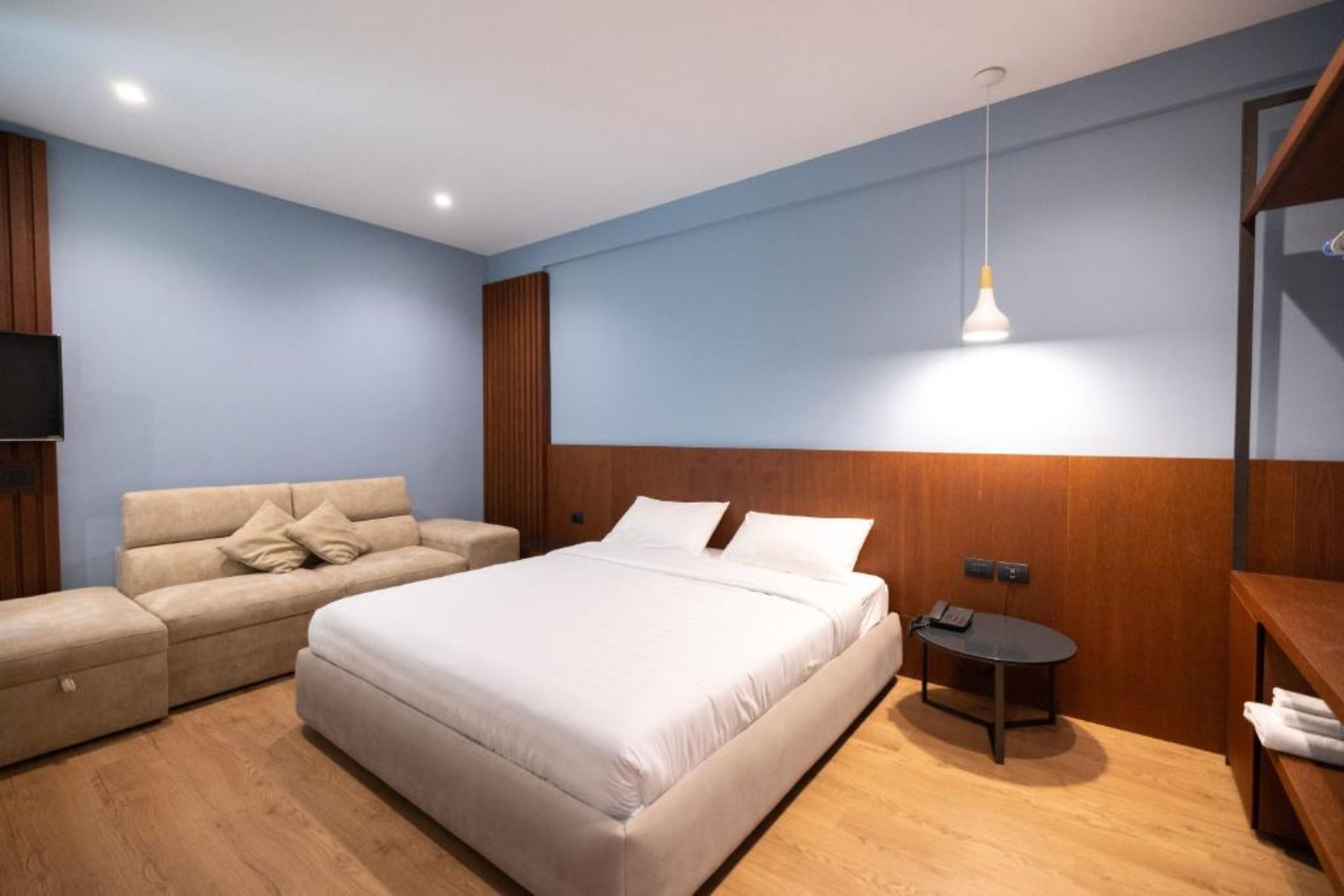 Junior Suite Side Sea View